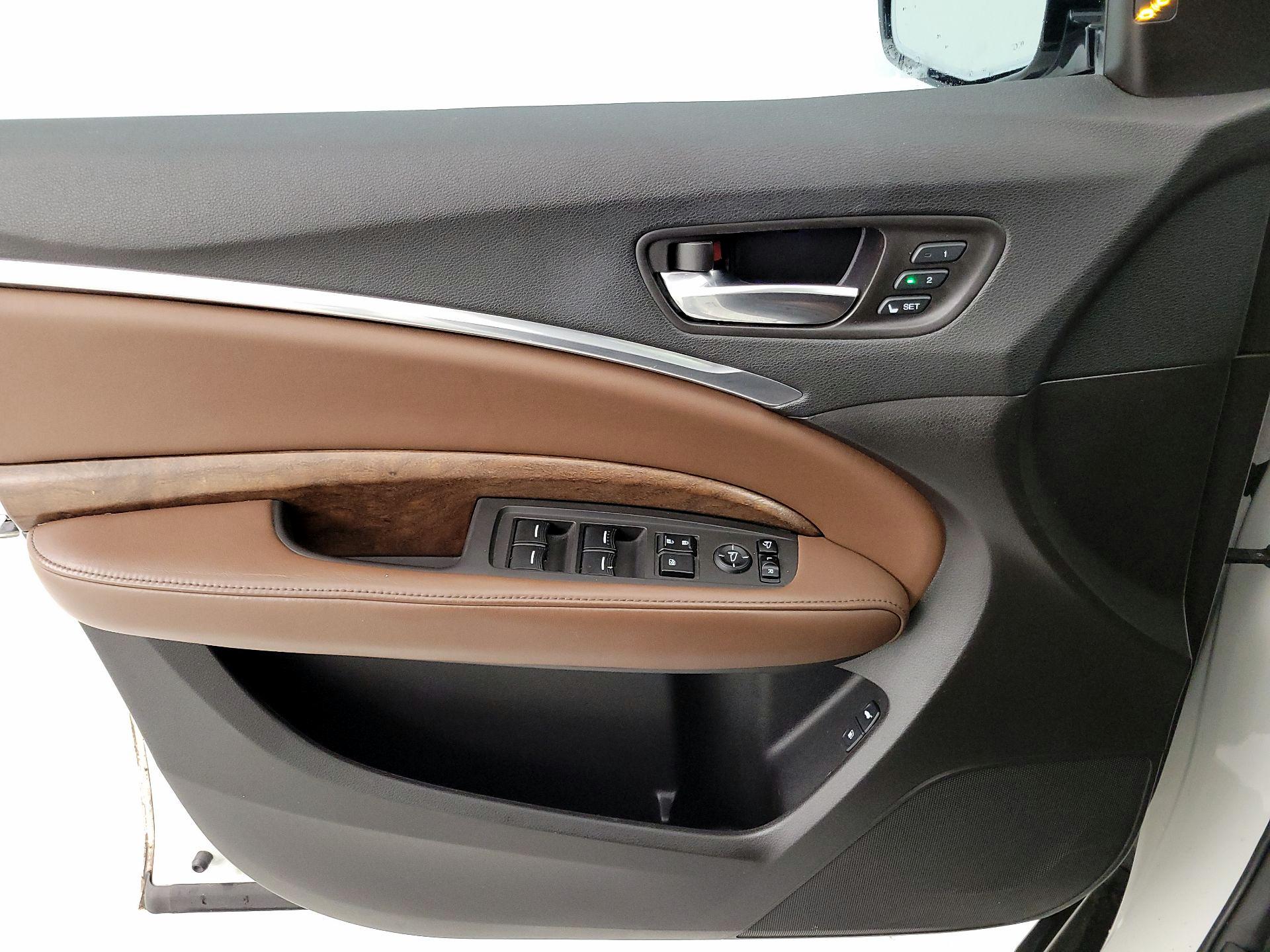 Thumbnail: 2017 Acura MDX - 12