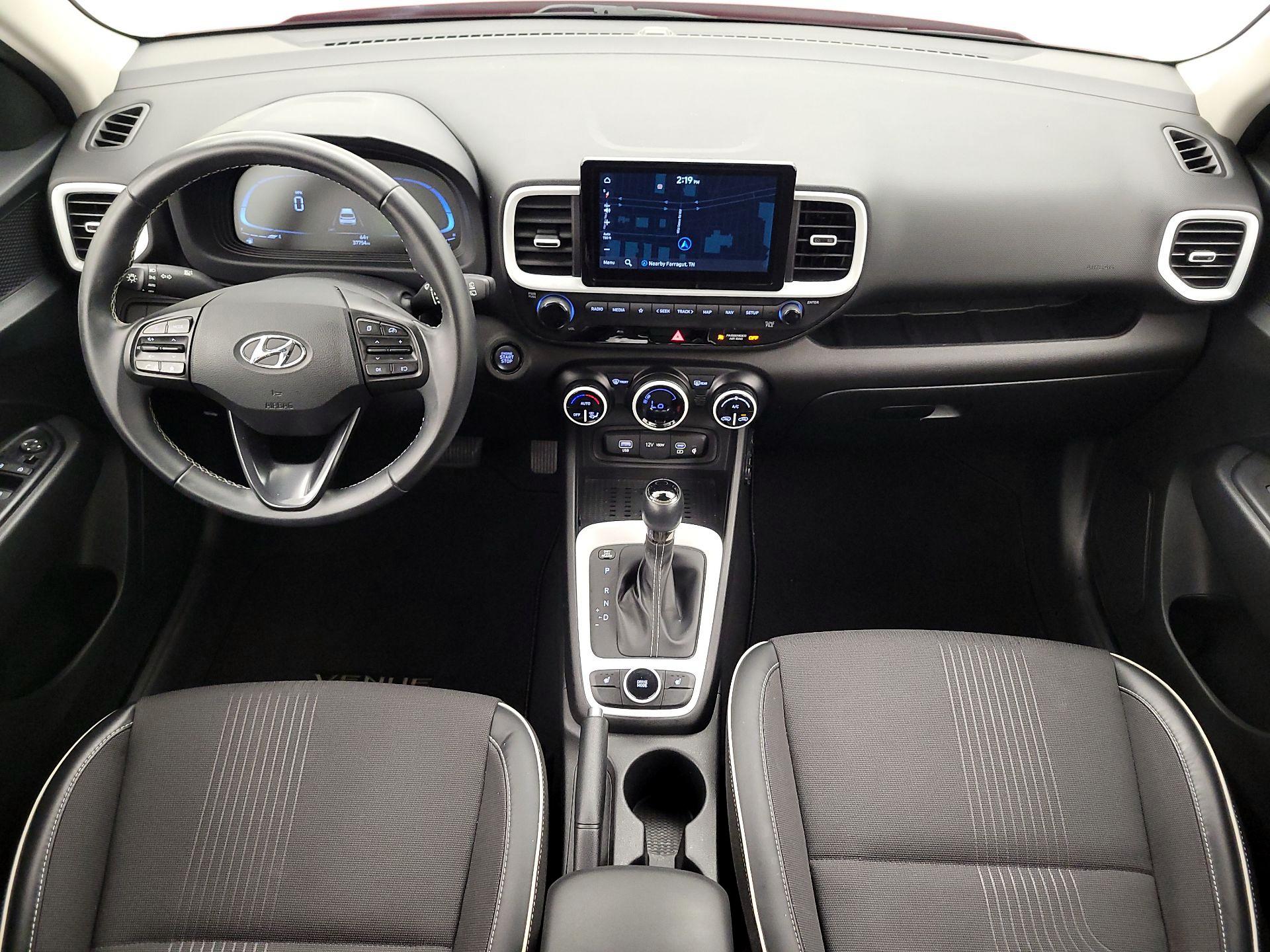 Thumbnail: 2023 Hyundai Venue - 9