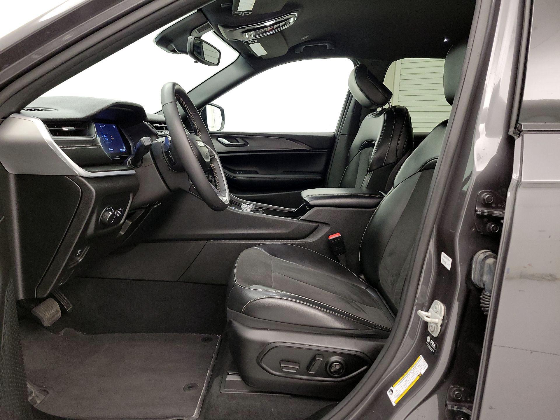 Thumbnail: 2024 Jeep Grand Cherokee L - 11