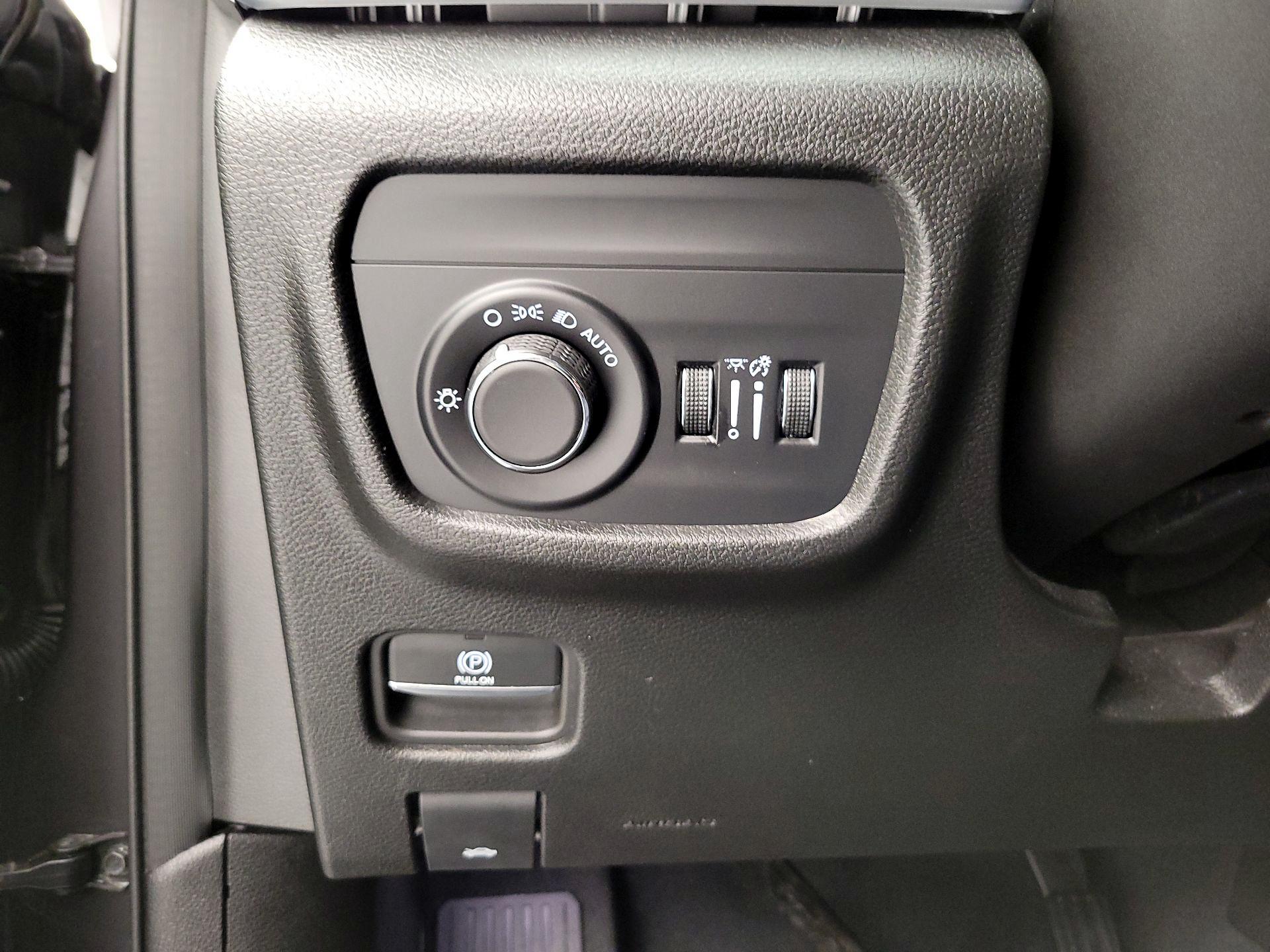 Thumbnail: 2024 Jeep Grand Cherokee L - 13