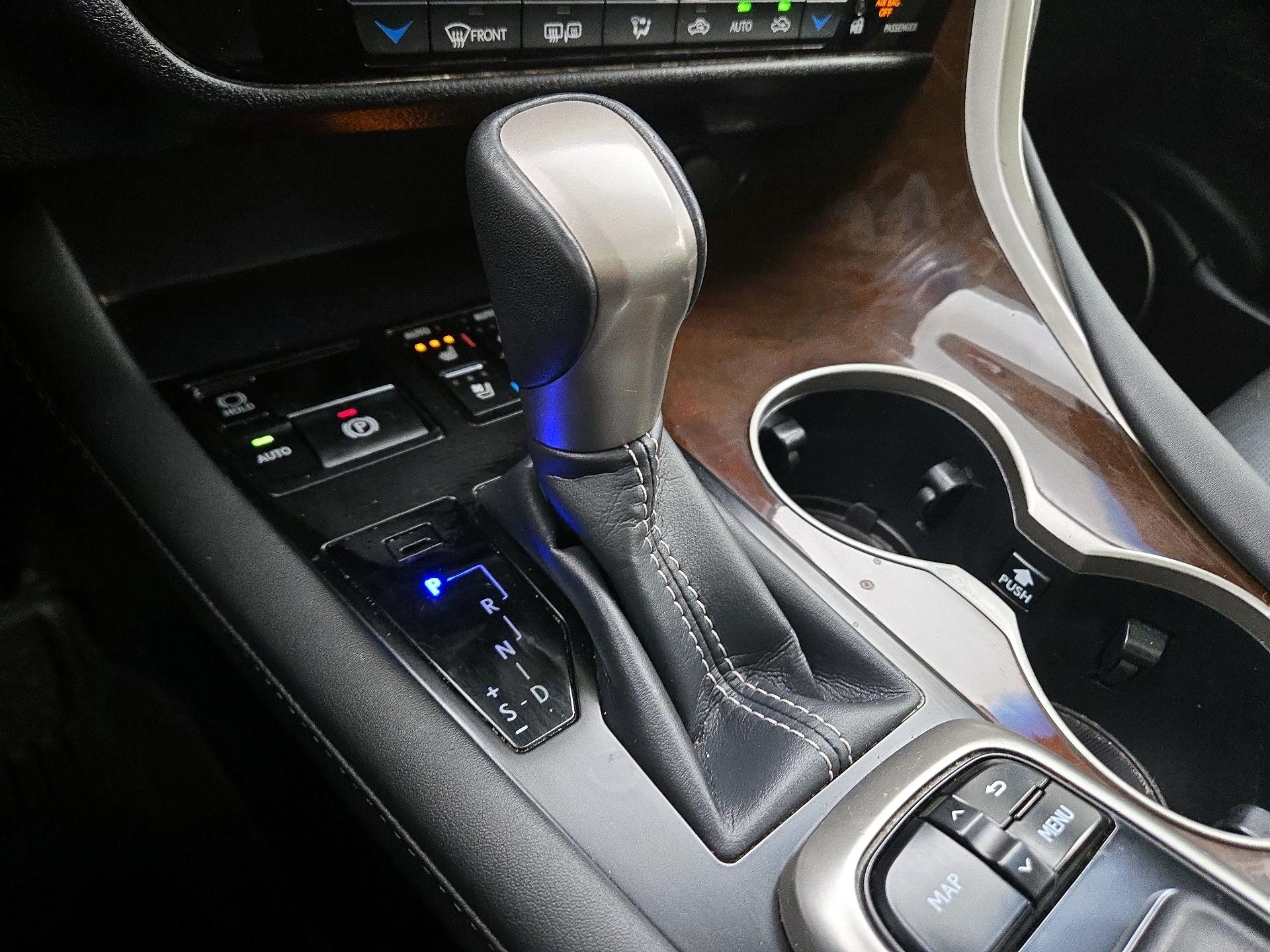 Thumbnail: 2019 Lexus RX - 18