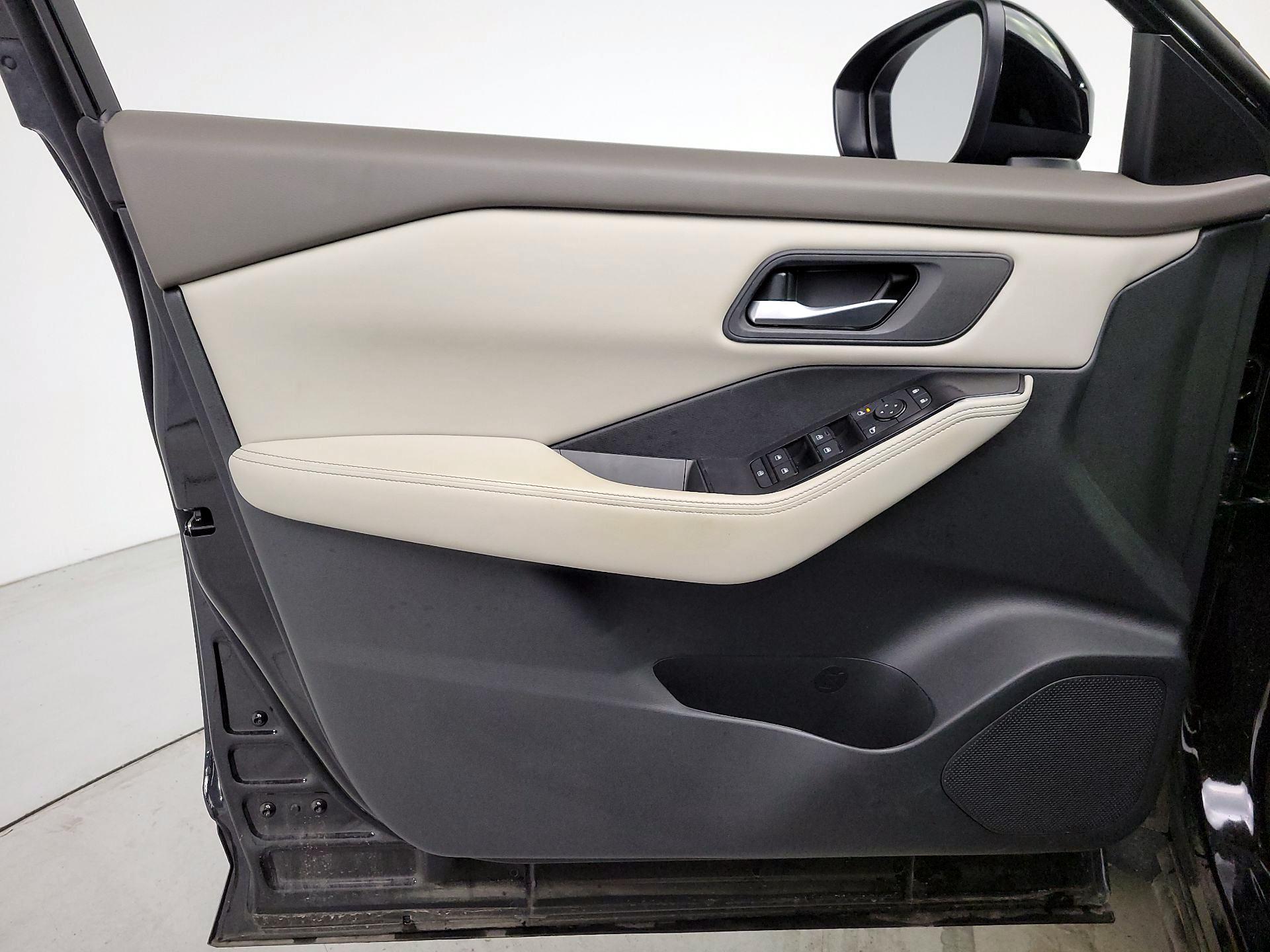 Thumbnail: 2025 Nissan Rogue - 12