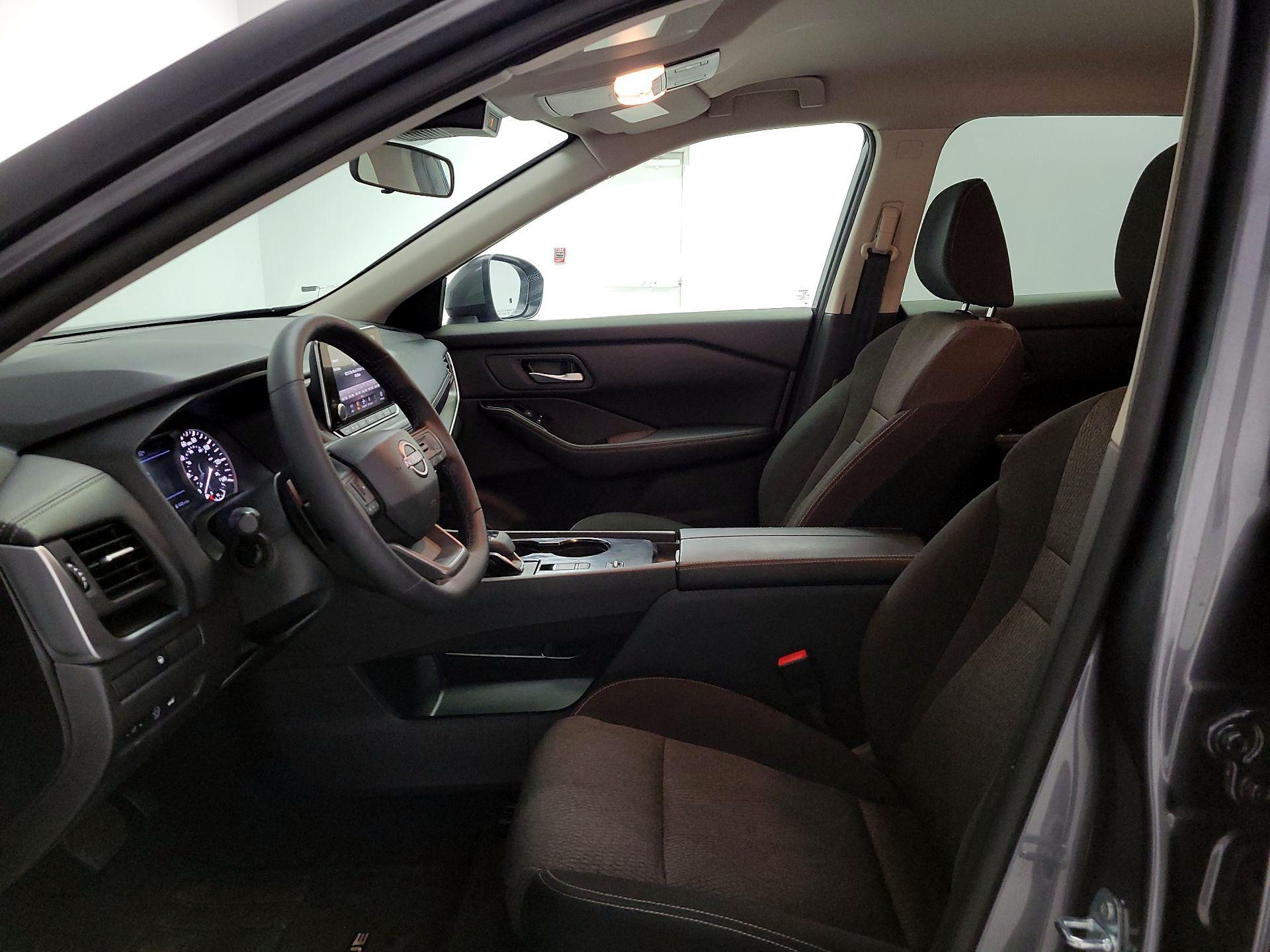 Thumbnail: 2025 Nissan Rogue - 11