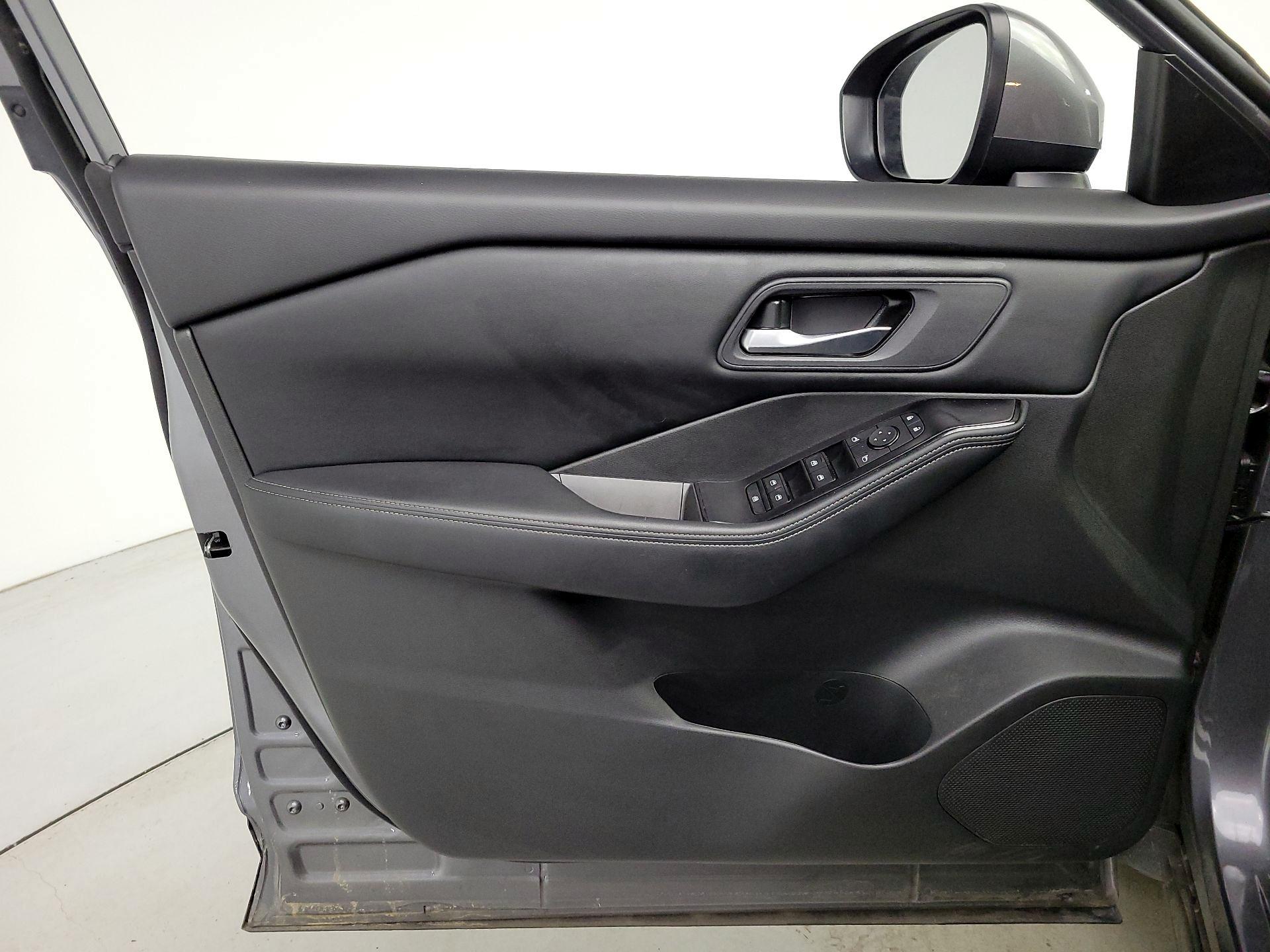 Thumbnail: 2025 Nissan Rogue - 12