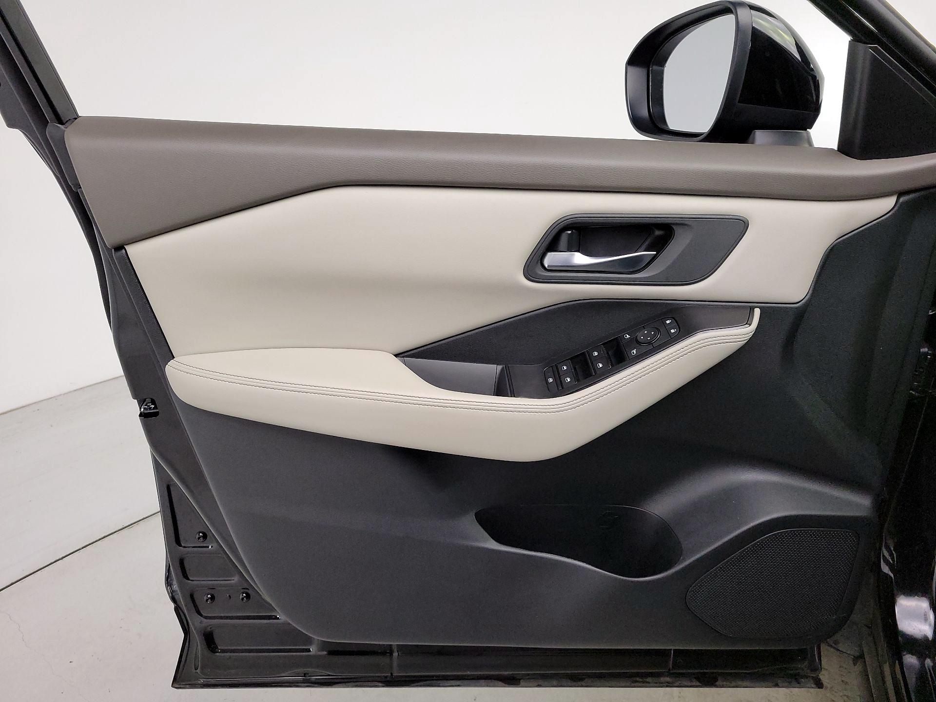 Thumbnail: 2025 Nissan Rogue - 12