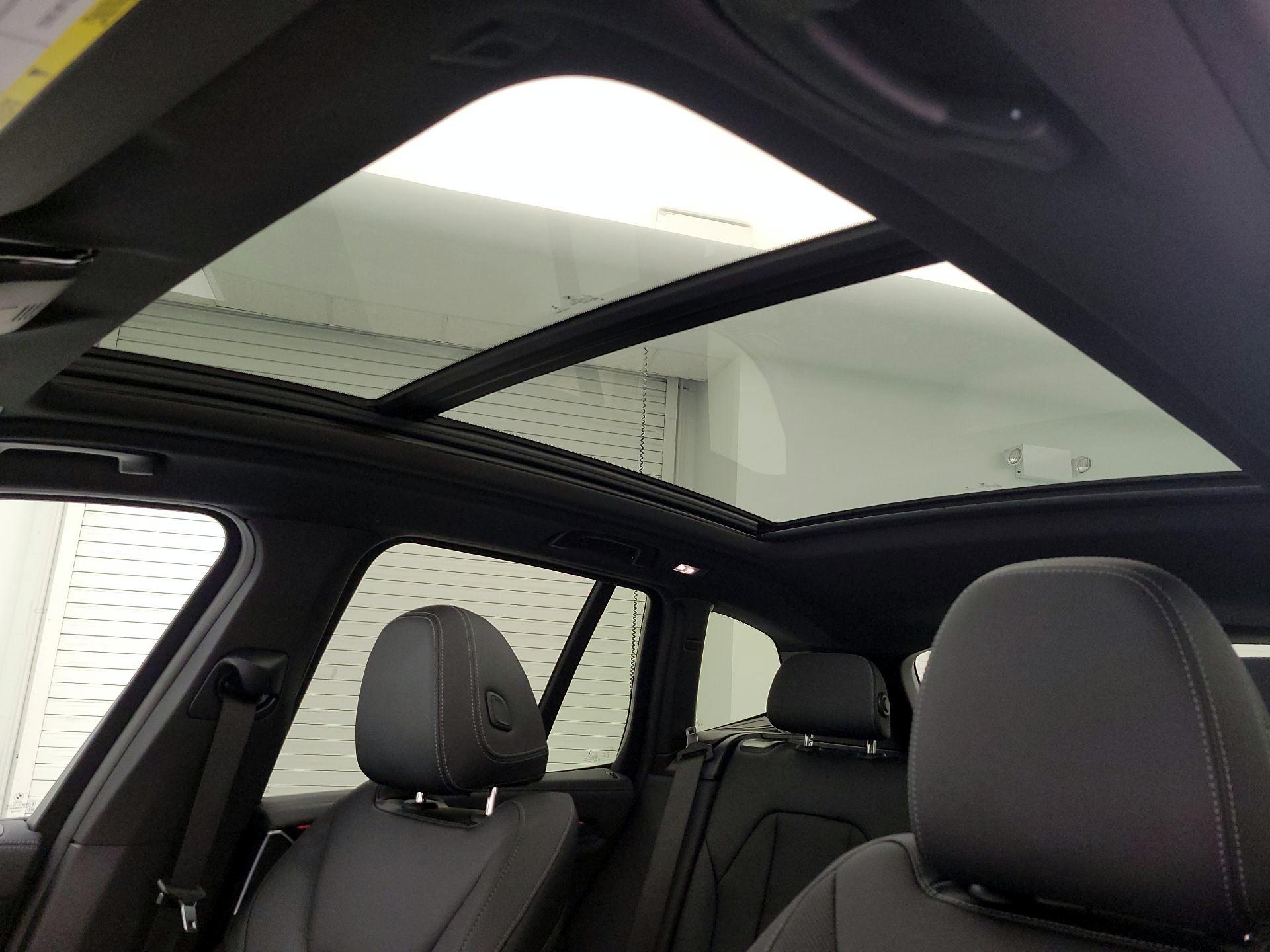 Thumbnail: 2024 BMW X3 - 20