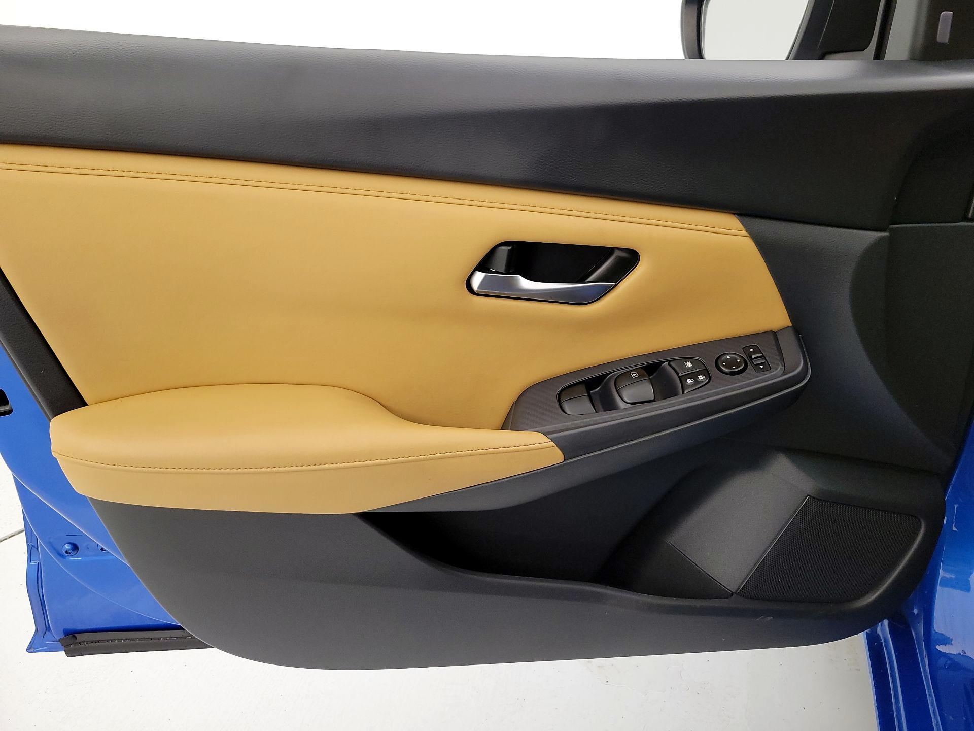 Thumbnail: 2023 Nissan Sentra - 12