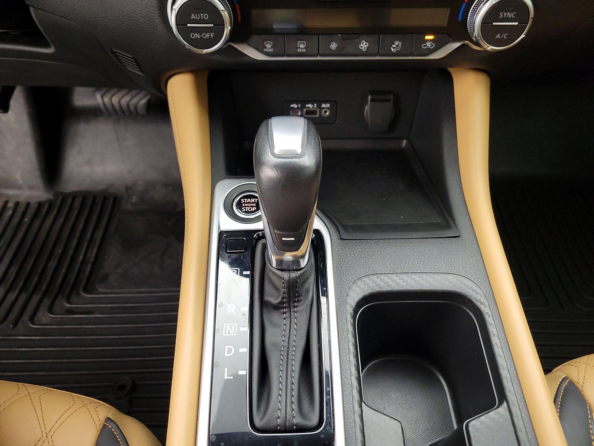 Thumbnail: 2023 Nissan Sentra - 17