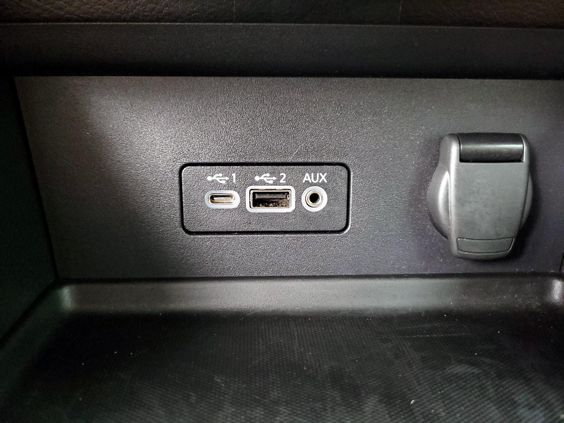 Thumbnail: 2023 Nissan Sentra - 18