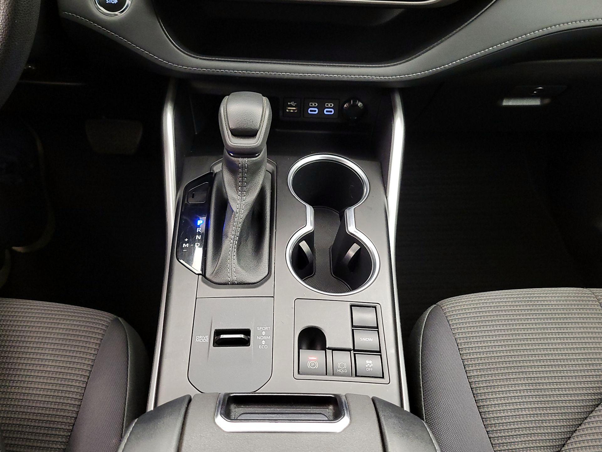 Thumbnail: 2023 Toyota Highlander - 17