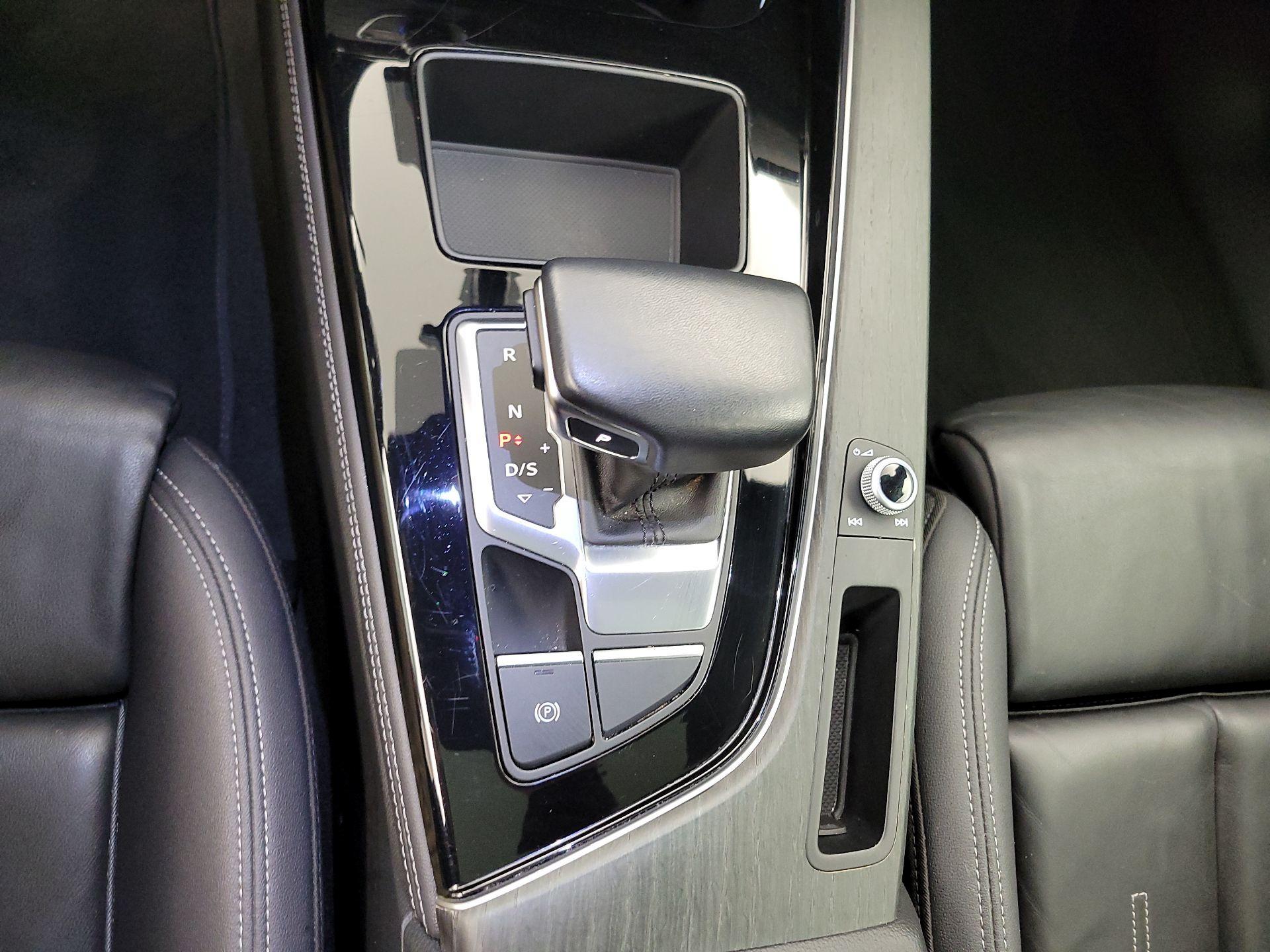 Thumbnail: 2024 Audi A4 - 17