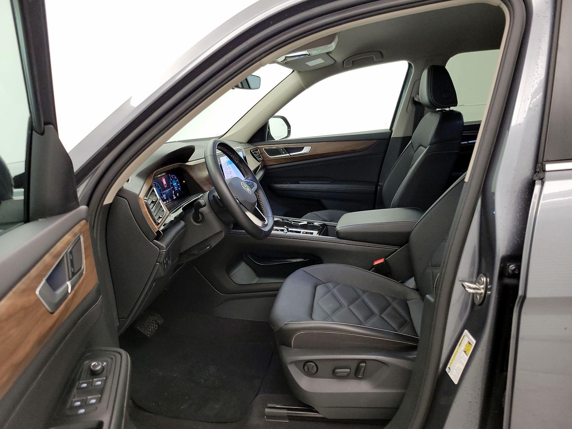 Thumbnail: 2025 Volkswagen Atlas - 11