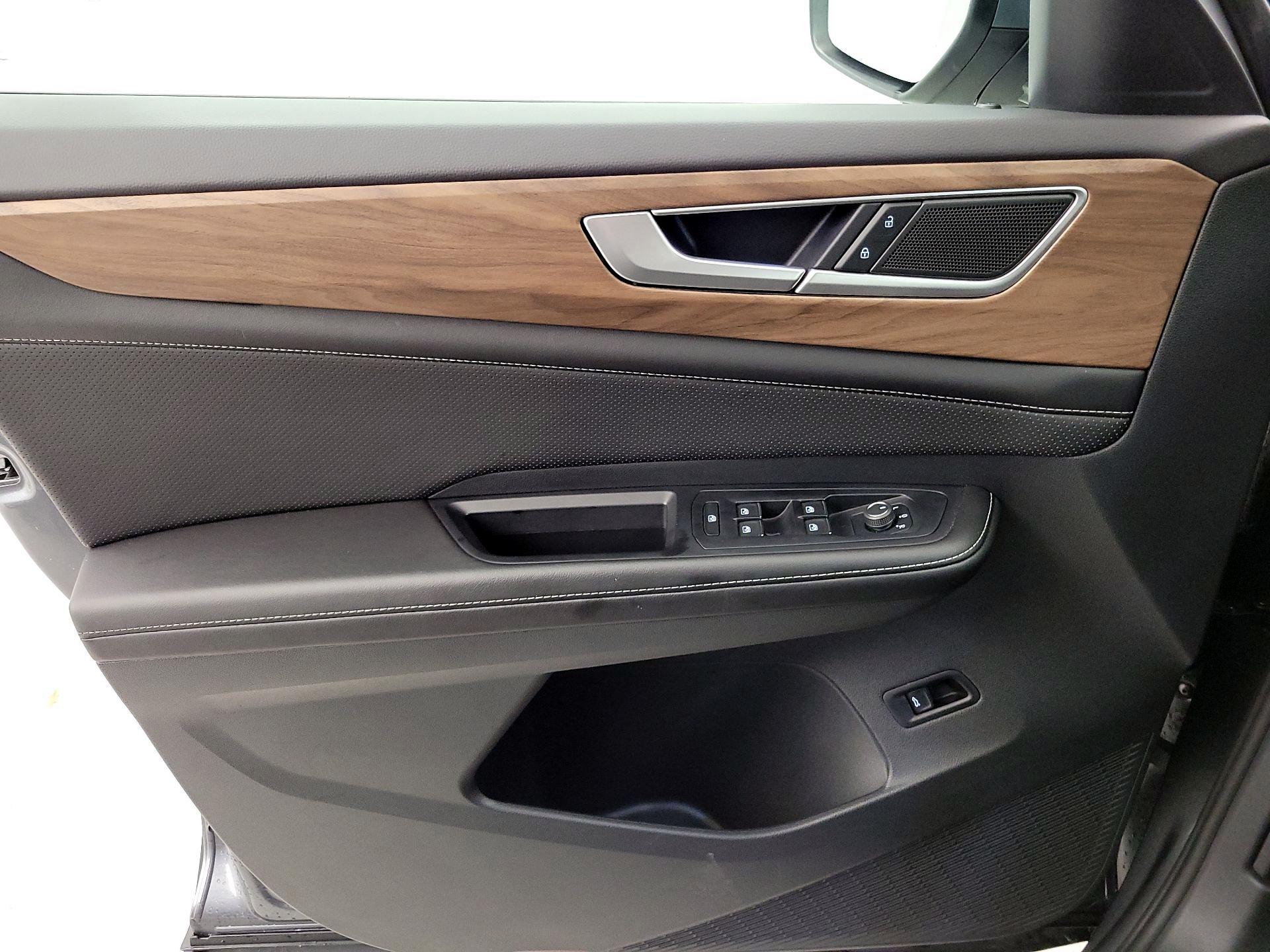 Thumbnail: 2025 Volkswagen Atlas - 12