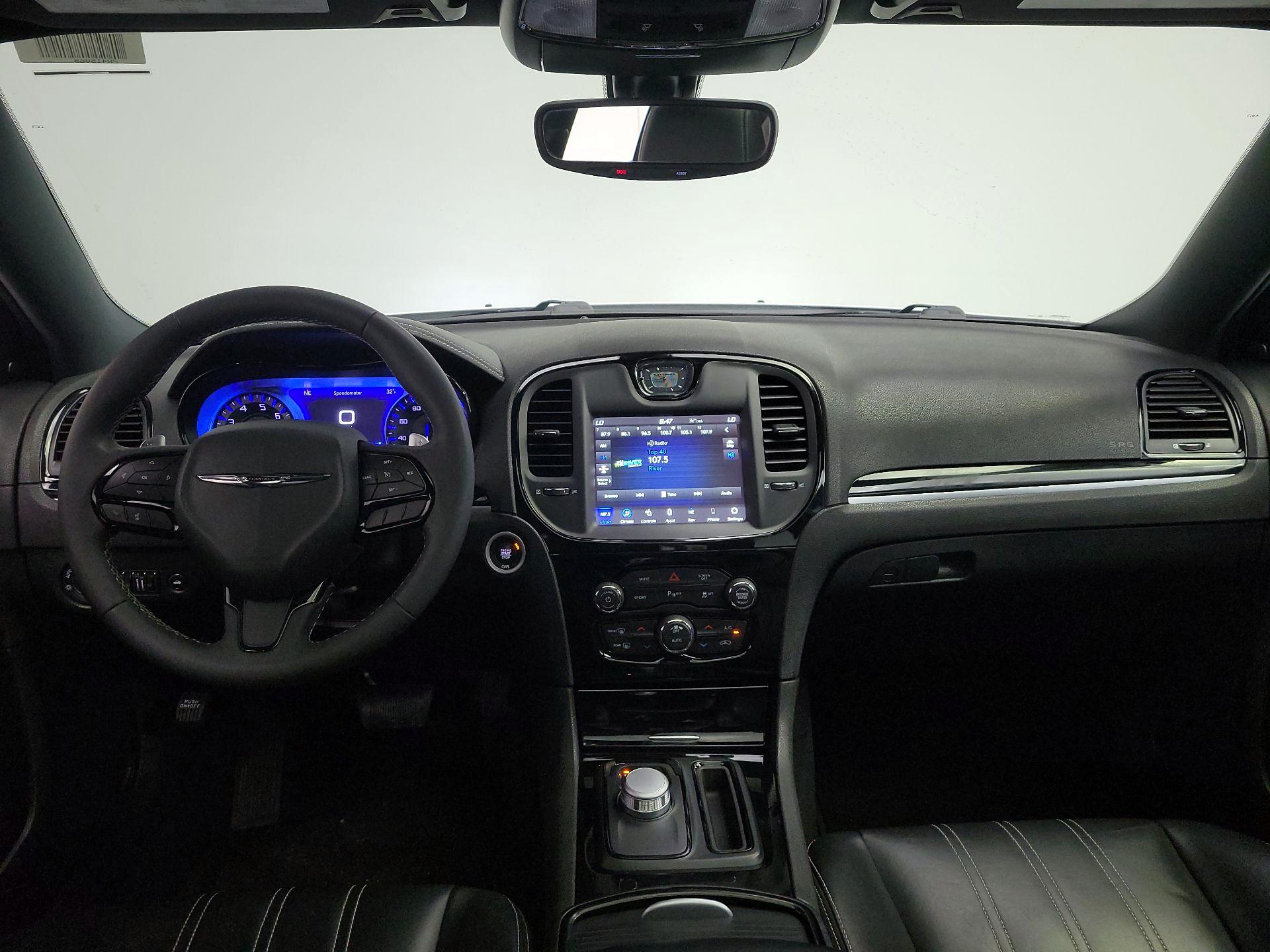 Thumbnail: 2023 Chrysler 300 - 9