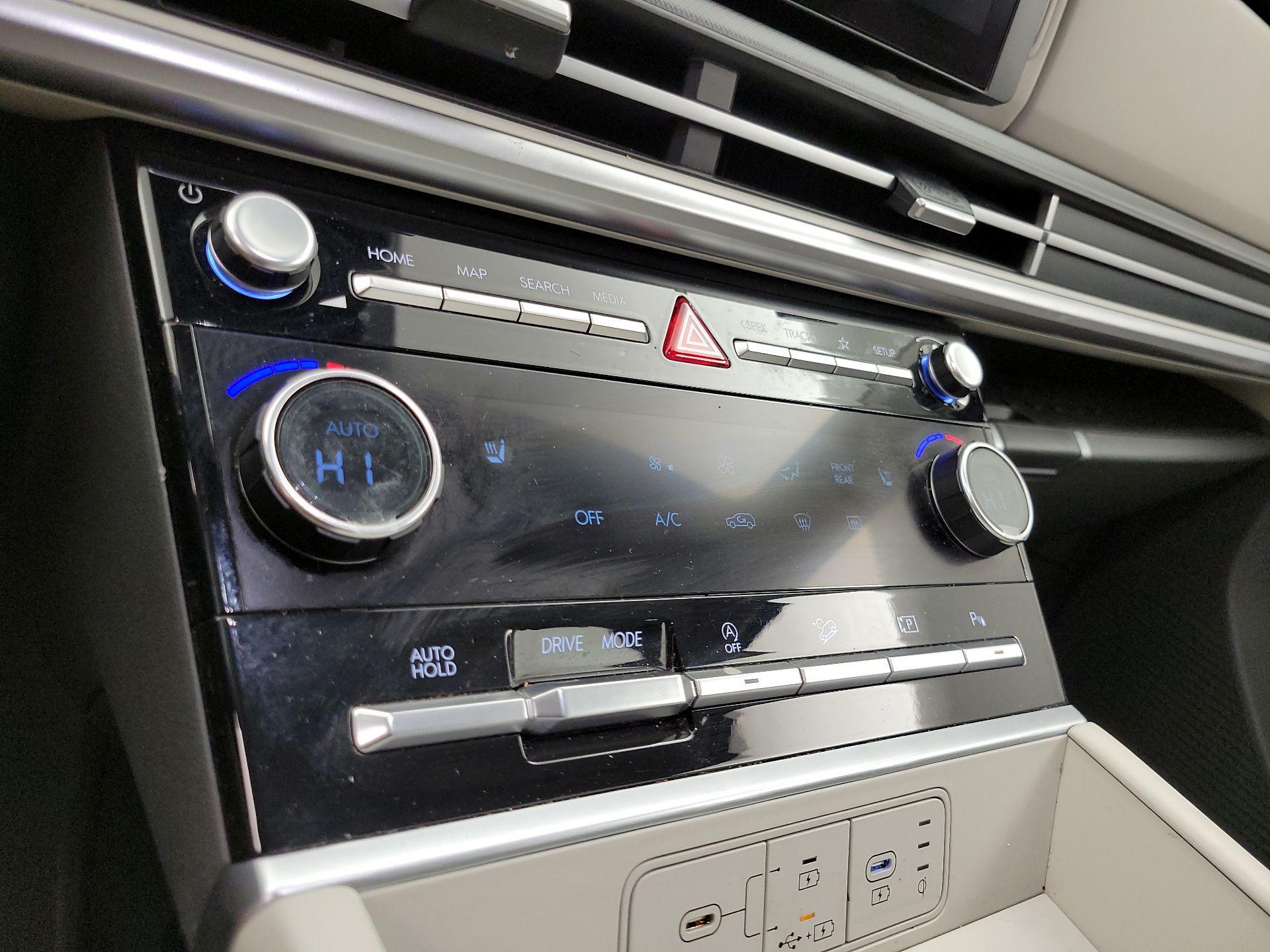 Thumbnail: 2024 Hyundai Santa Fe - 17