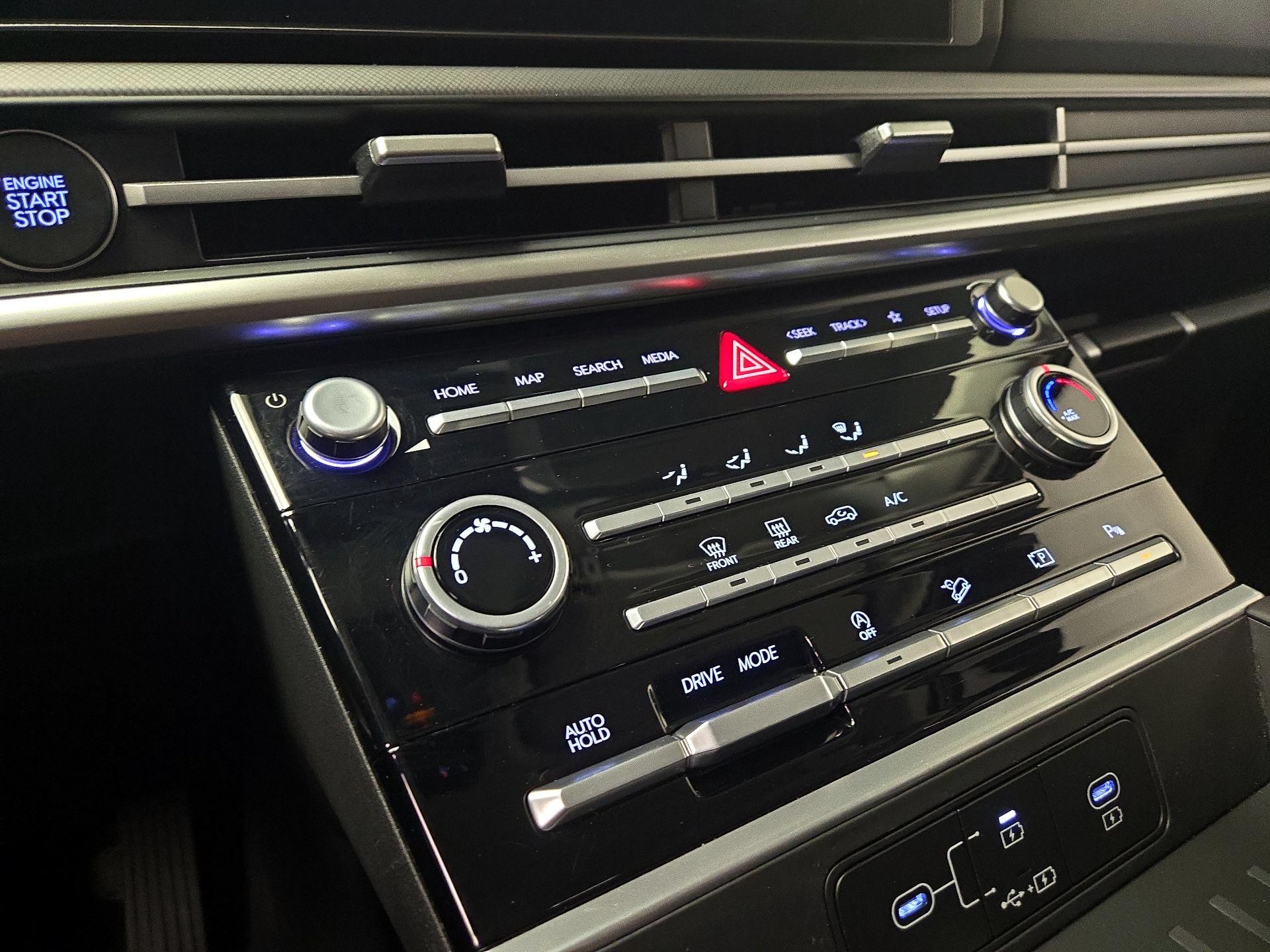 Thumbnail: 2025 Hyundai Santa Fe - 16