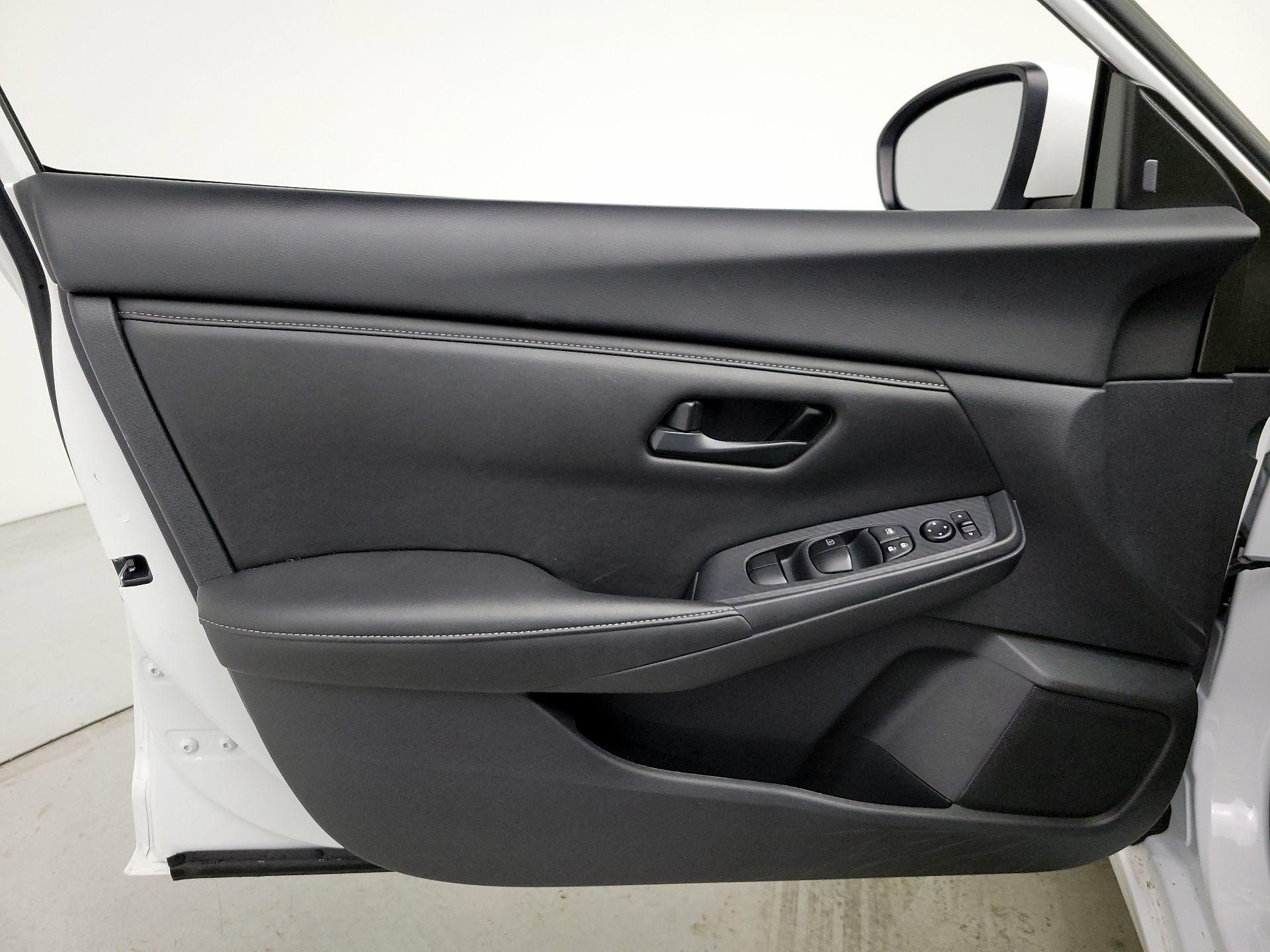 Thumbnail: 2025 Nissan Sentra - 12