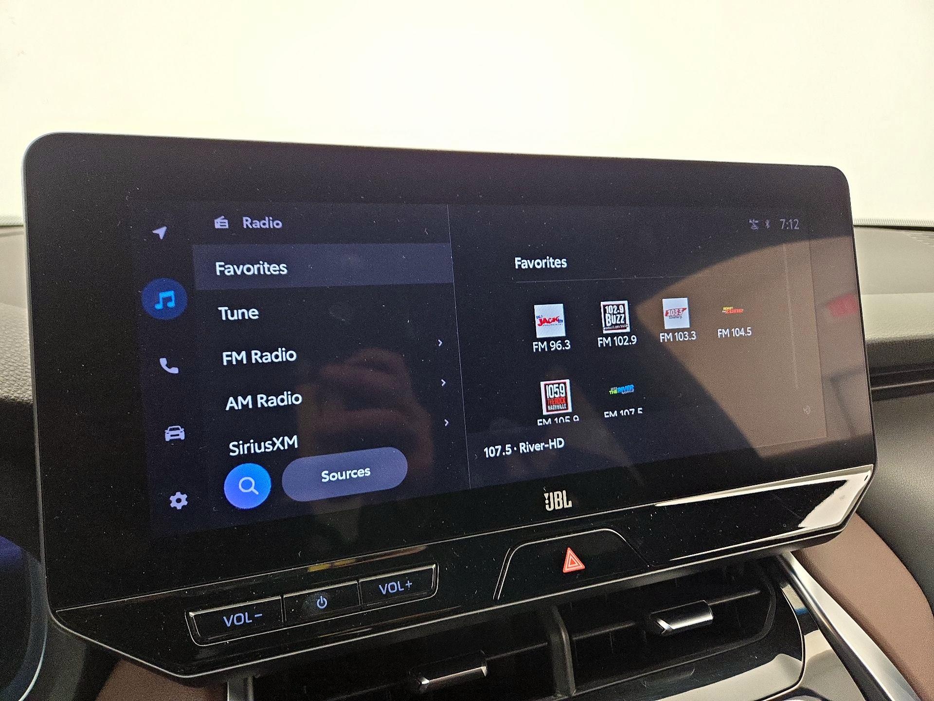 Thumbnail: 2024 Toyota Venza - 15