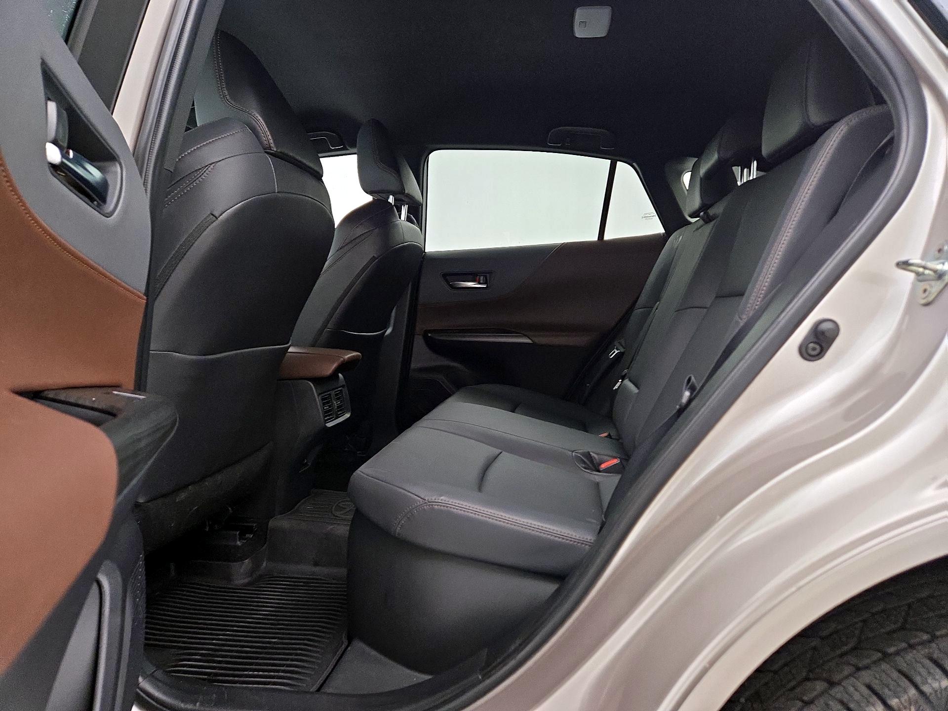 Thumbnail: 2024 Toyota Venza - 19