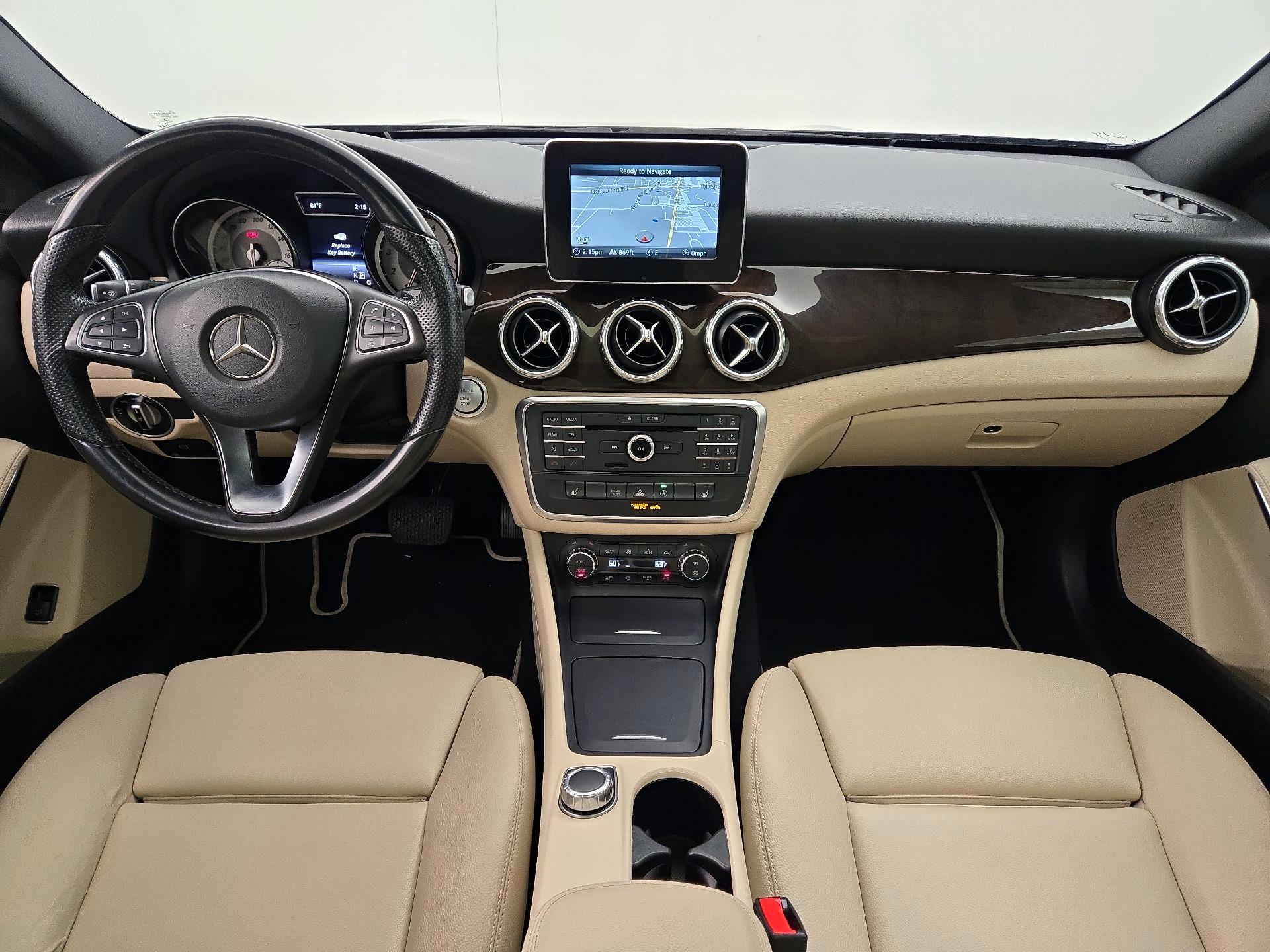 Thumbnail: 2016 Mercedes-Benz GLA - 9