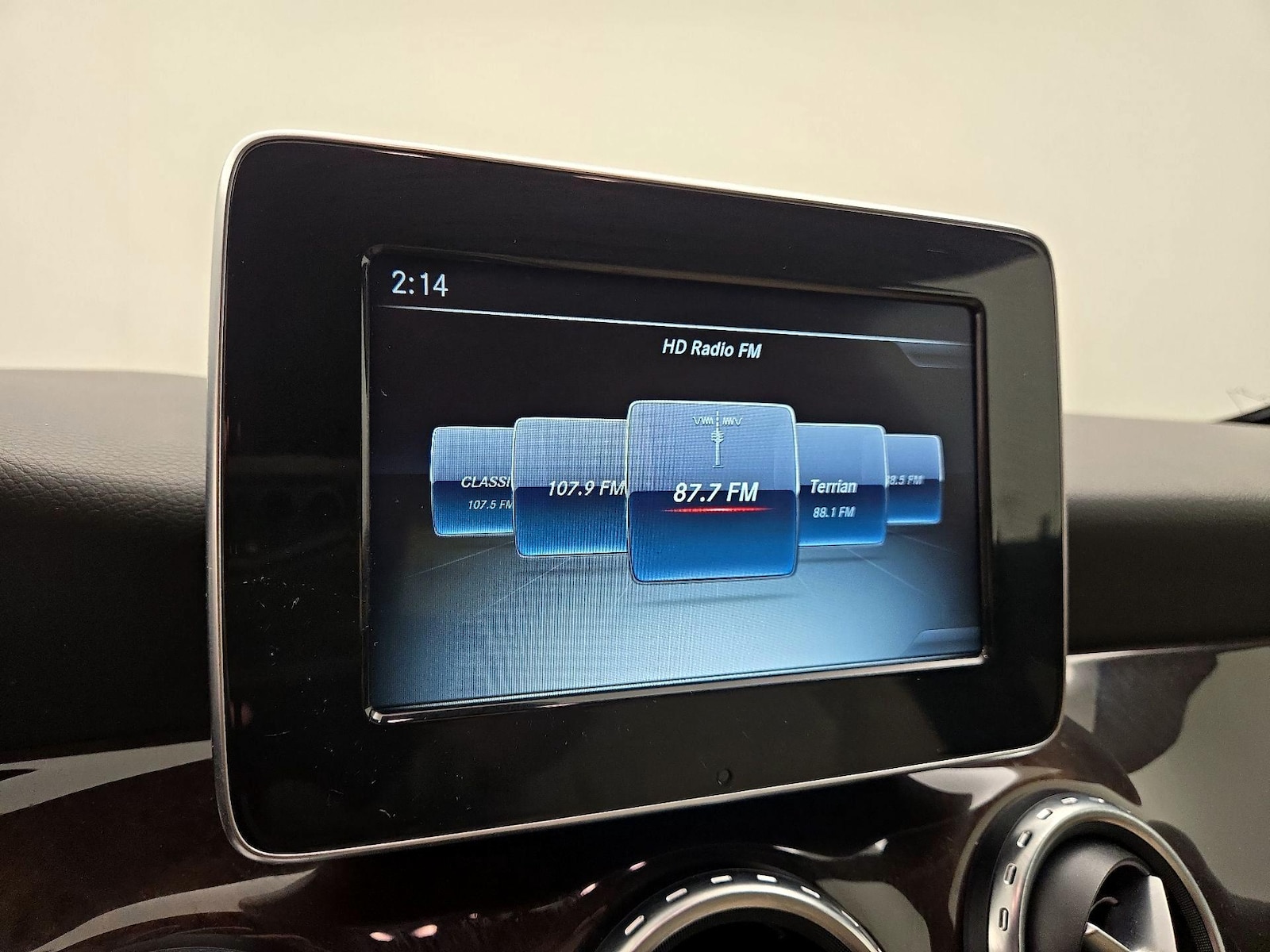 2016 Mercedes-Benz GLA-Class GLA250 - Photo 17