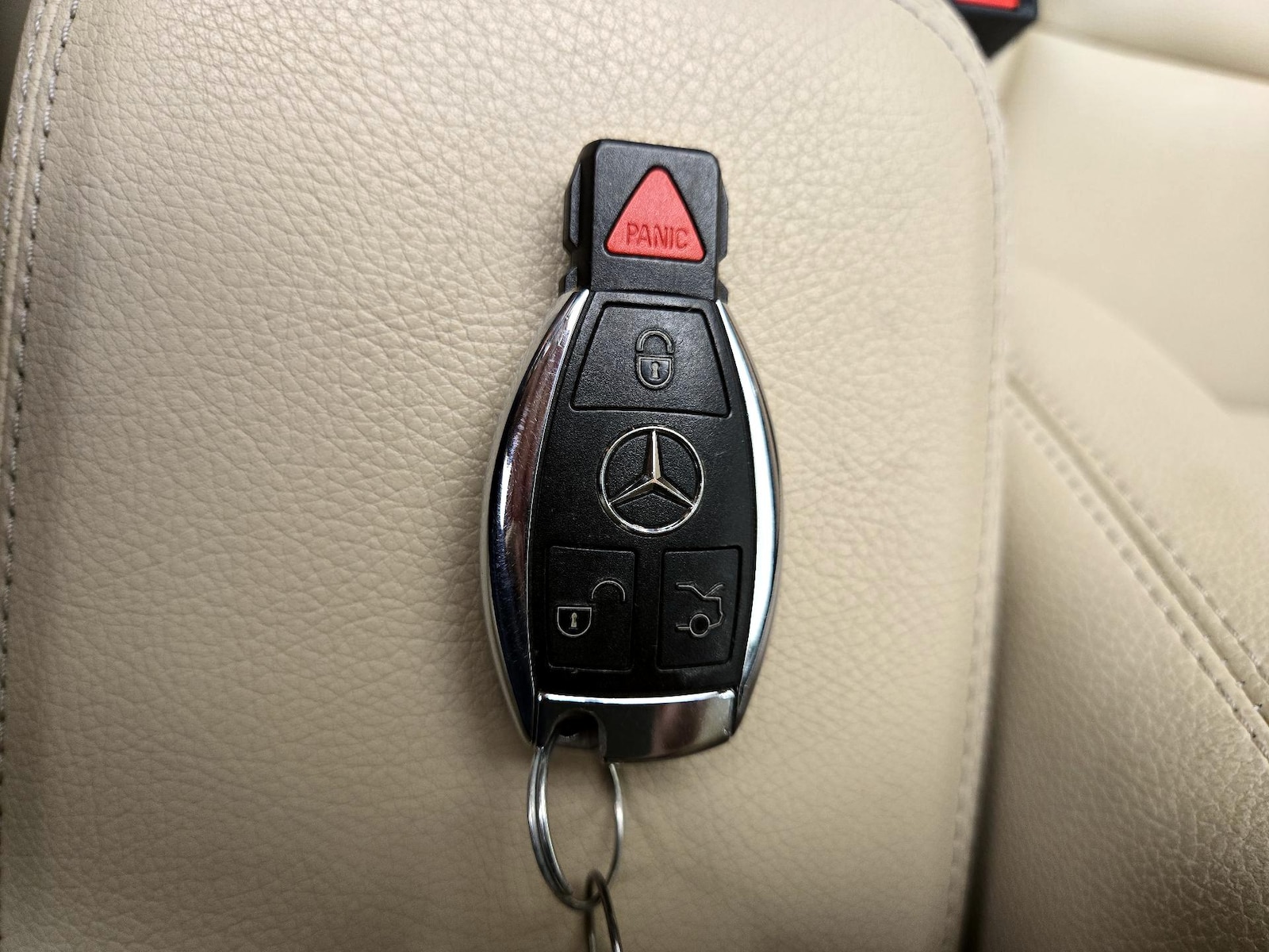 2016 Mercedes-Benz GLA-Class GLA250 - Photo 25