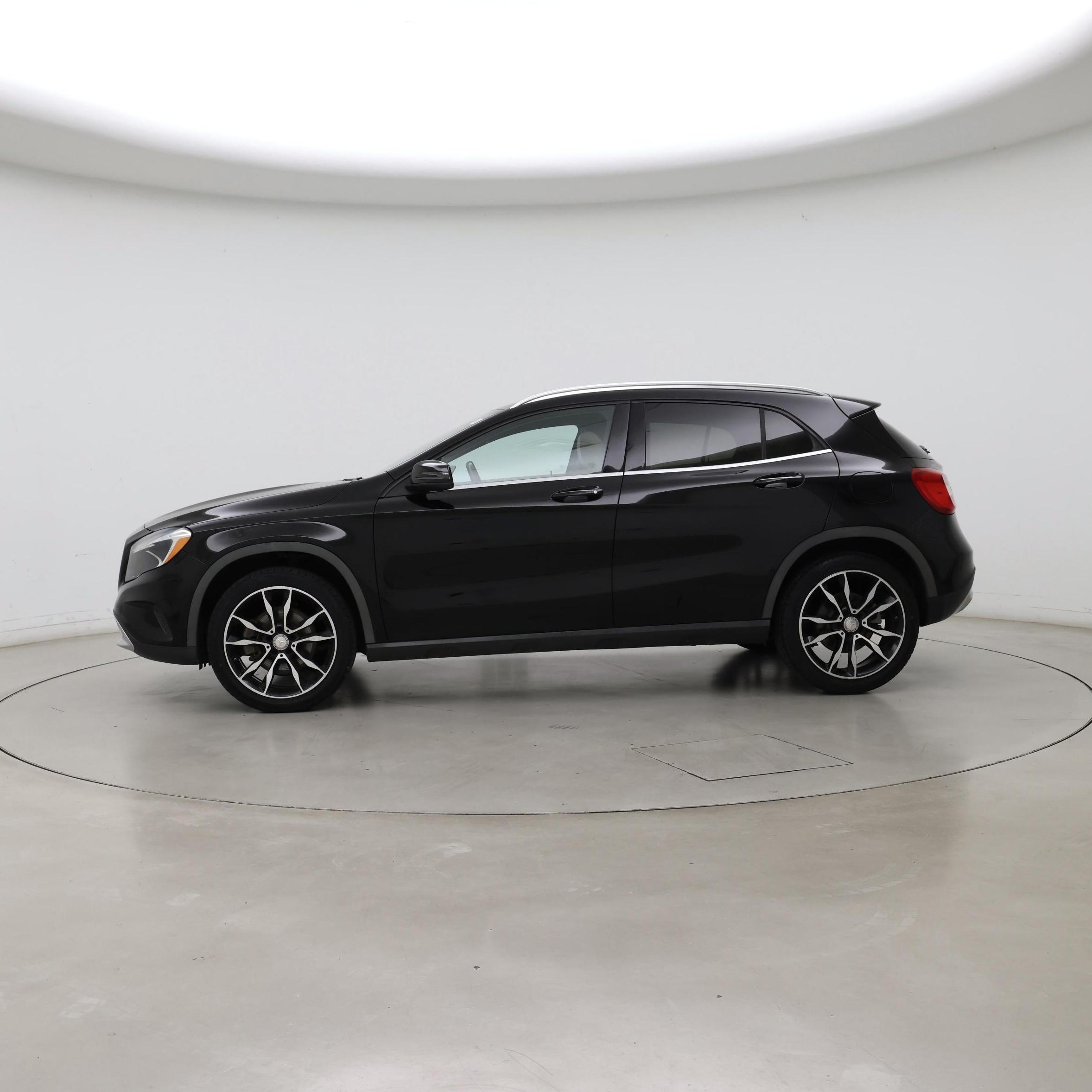 Thumbnail: 2016 Mercedes-Benz GLA - 3