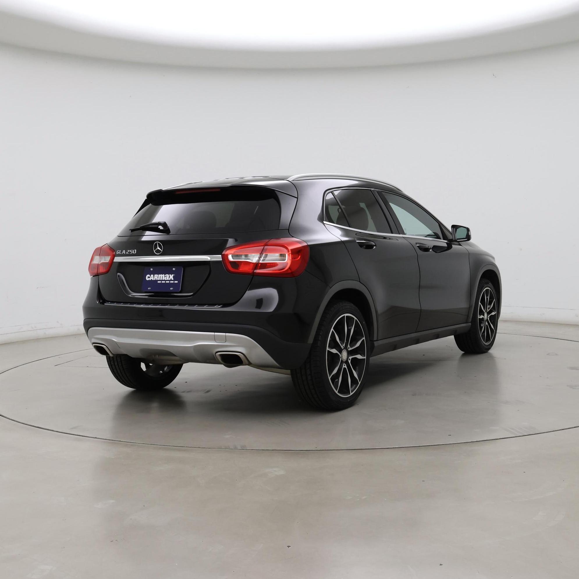 Thumbnail: 2016 Mercedes-Benz GLA - 8