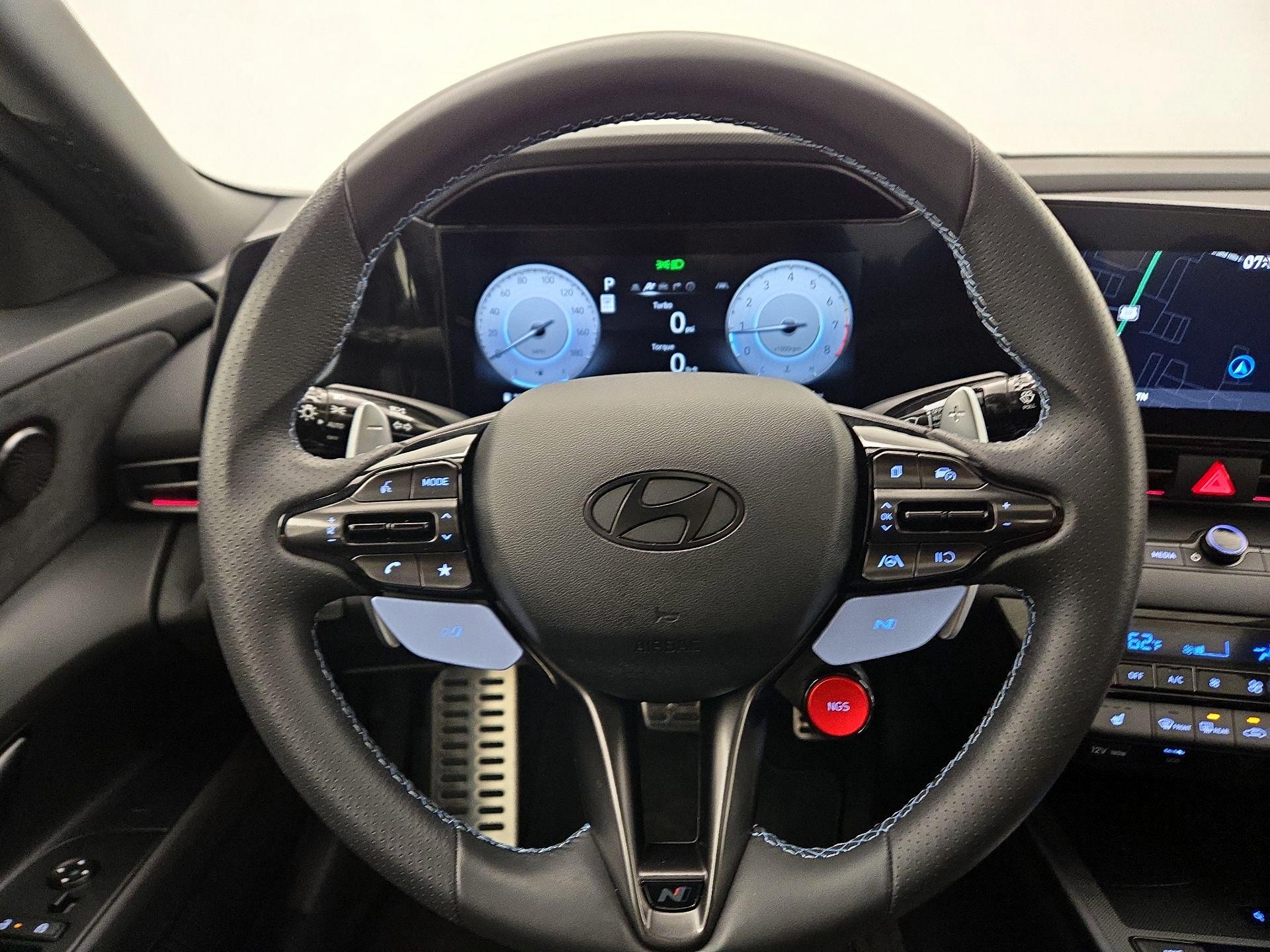 Thumbnail: 2025 Hyundai Elantra - 10