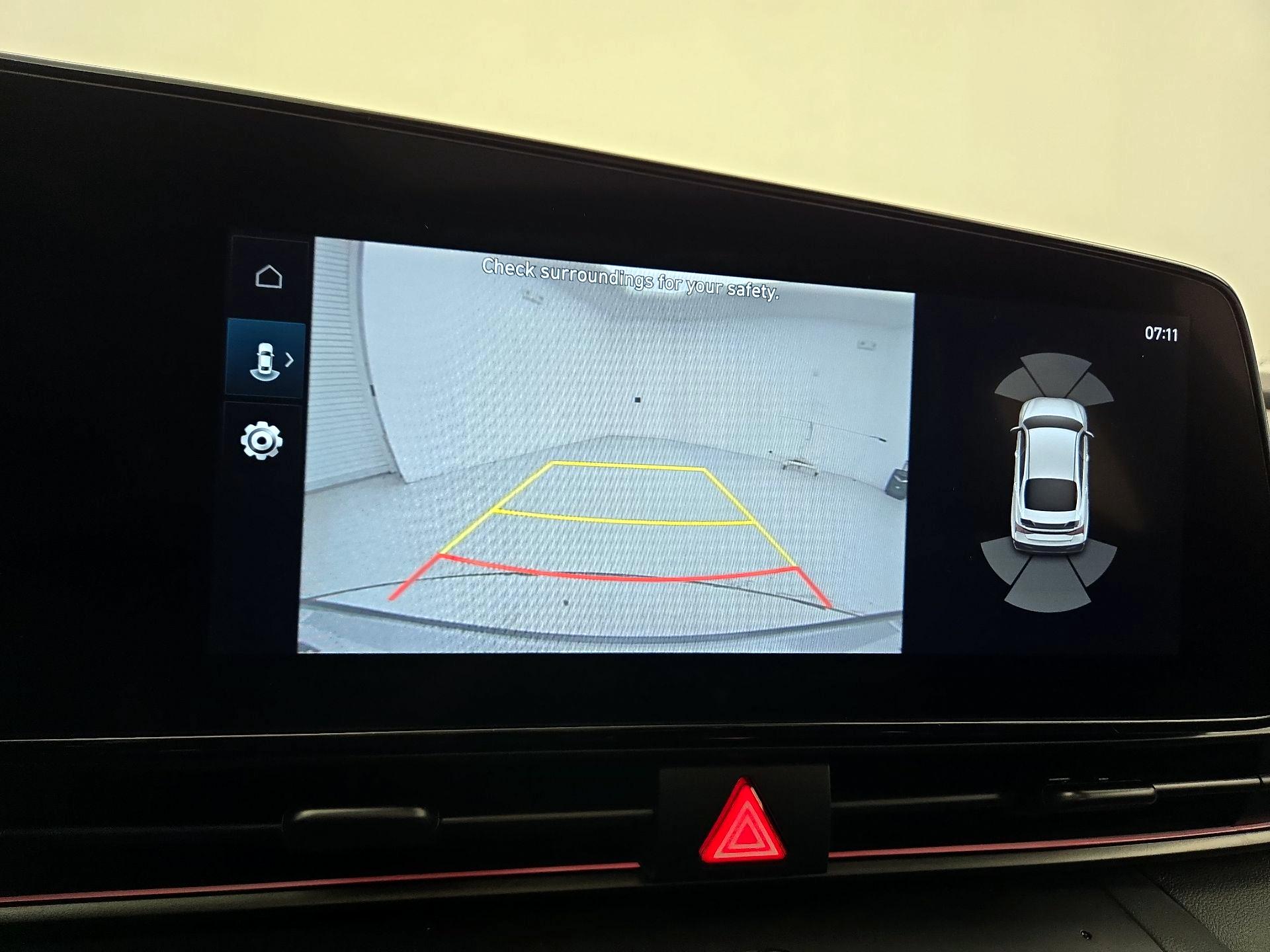 Thumbnail: 2025 Hyundai Elantra - 15