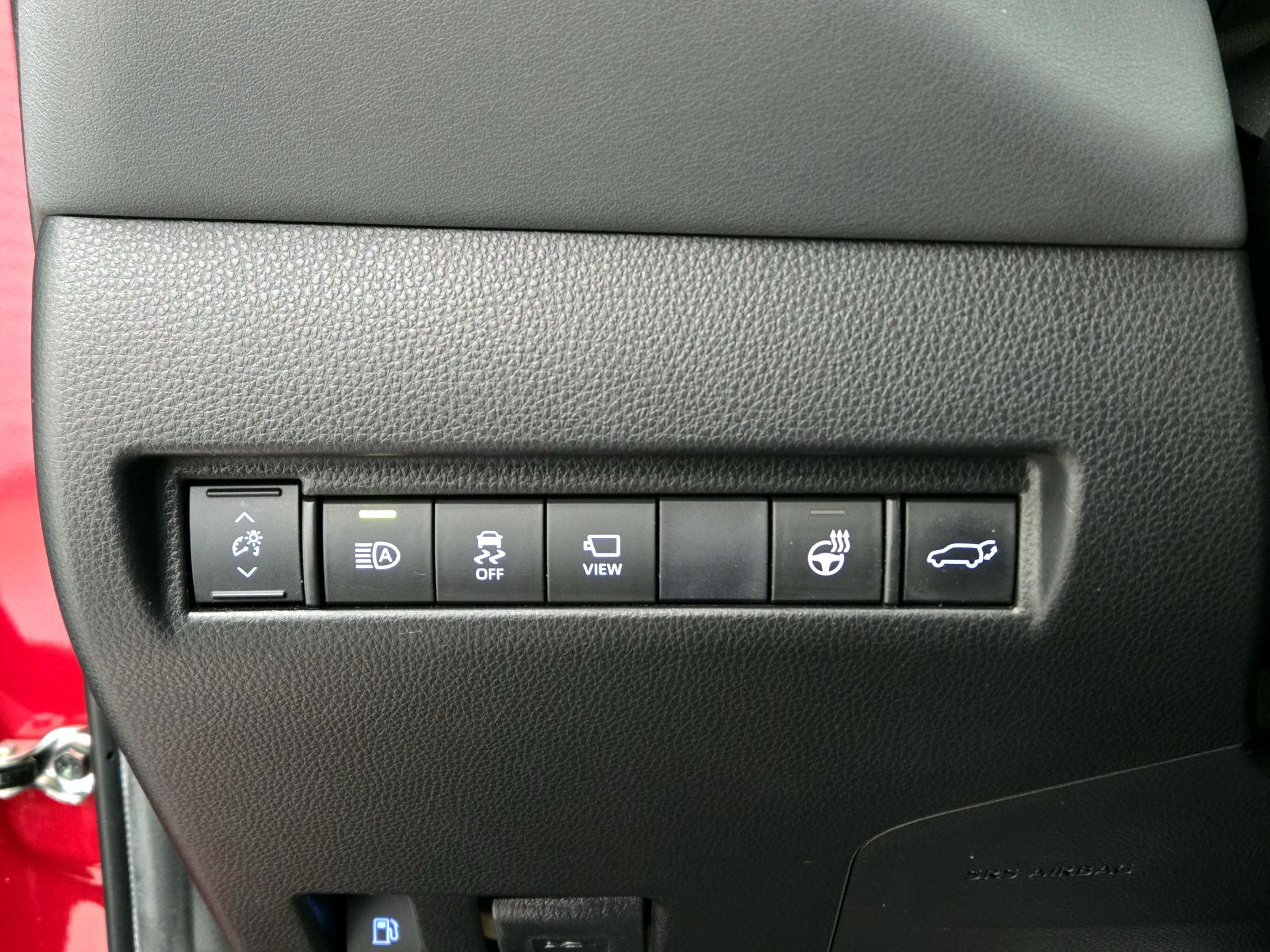 Thumbnail: 2021 Toyota Venza - 13