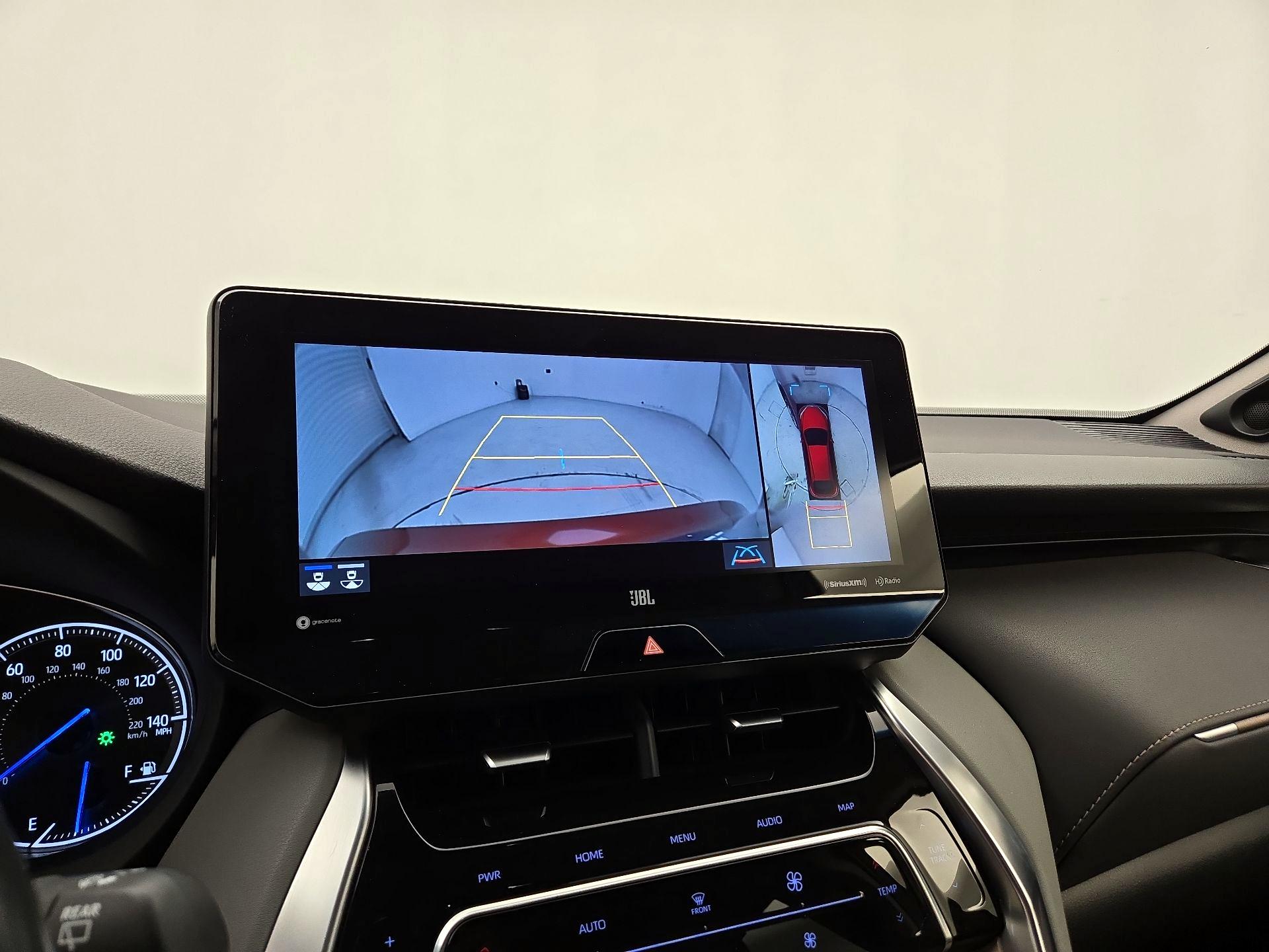 Thumbnail: 2021 Toyota Venza - 14