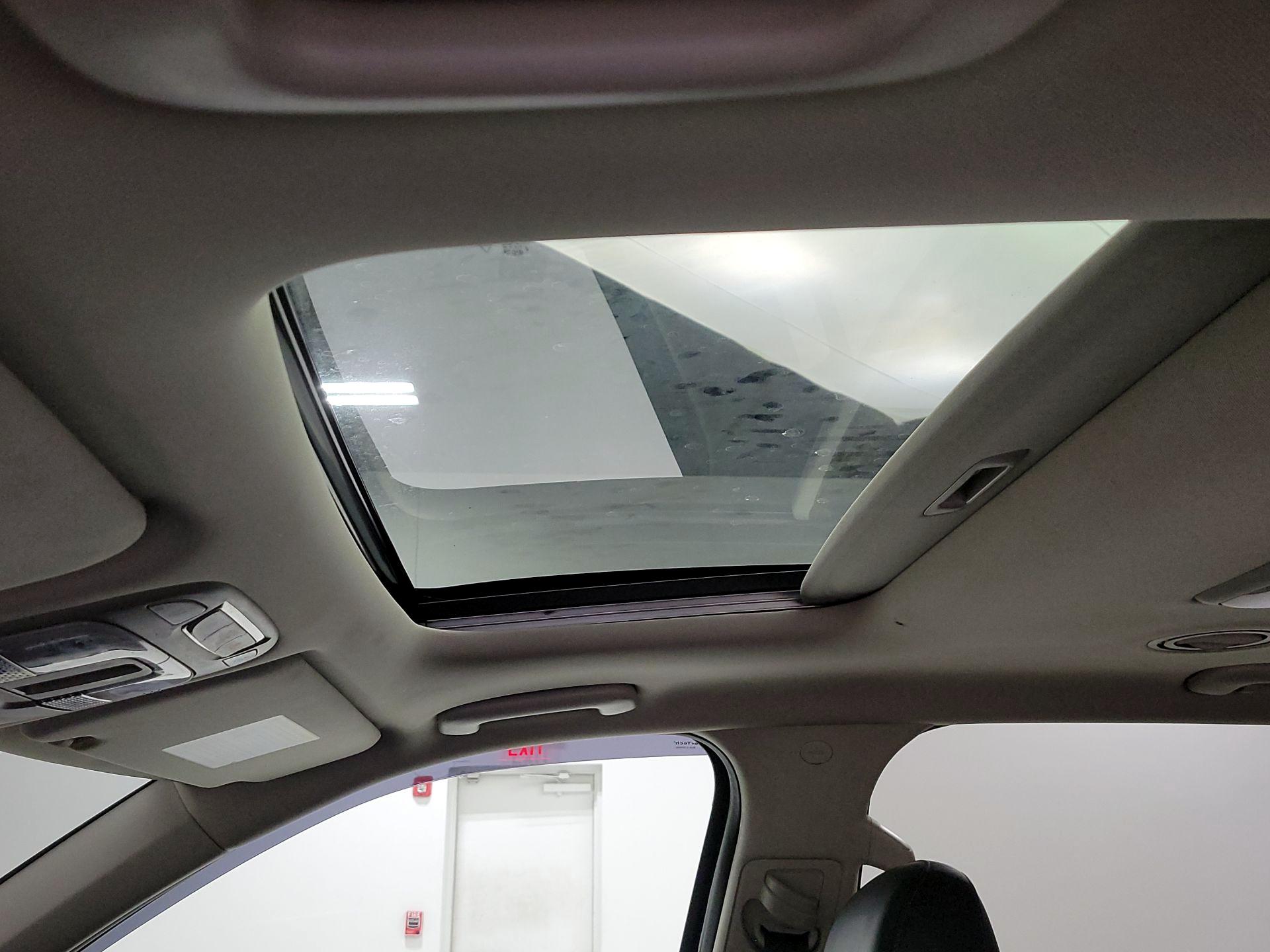 Thumbnail: 2020 Kia Telluride - 19