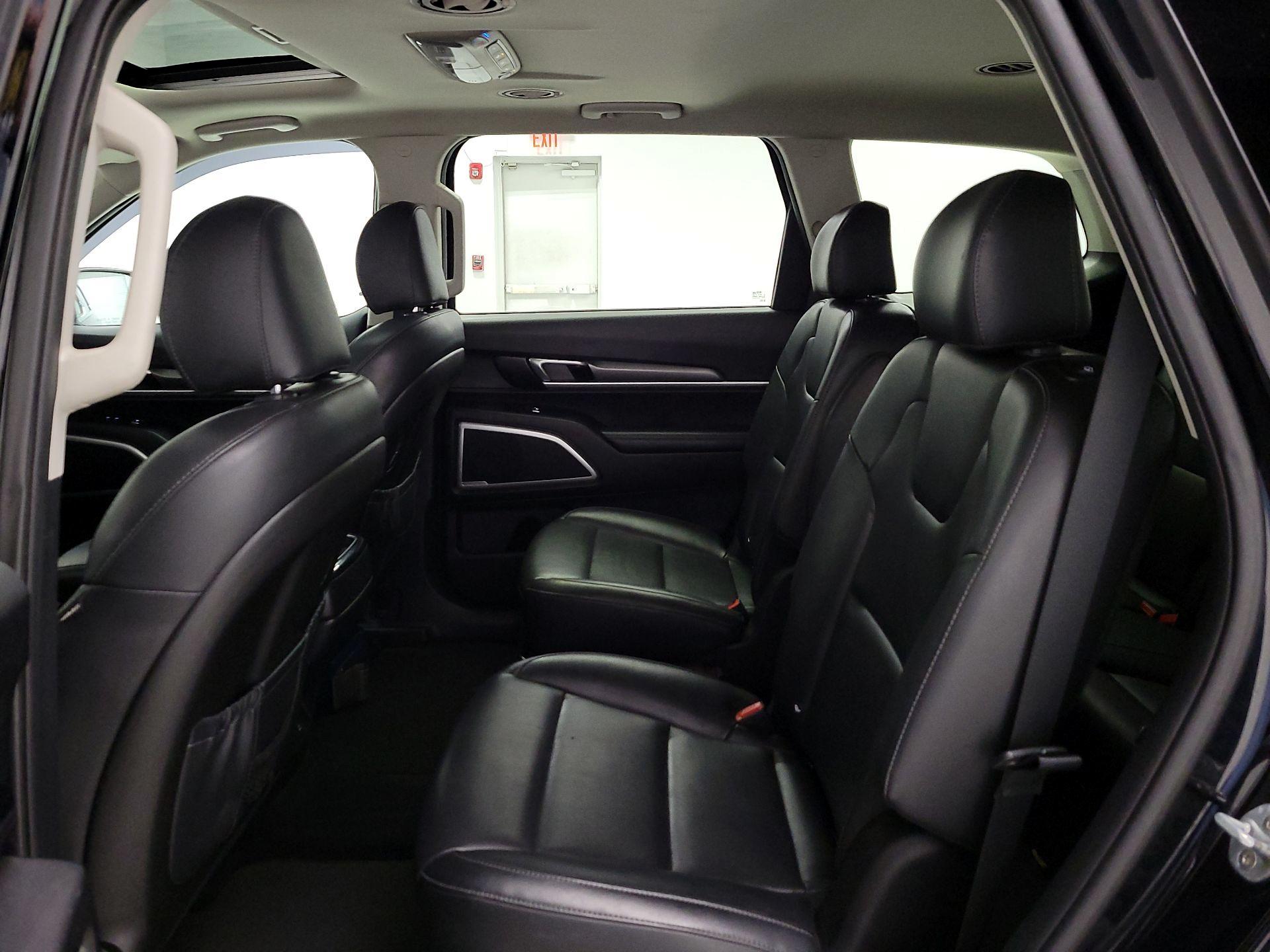 Thumbnail: 2020 Kia Telluride - 20