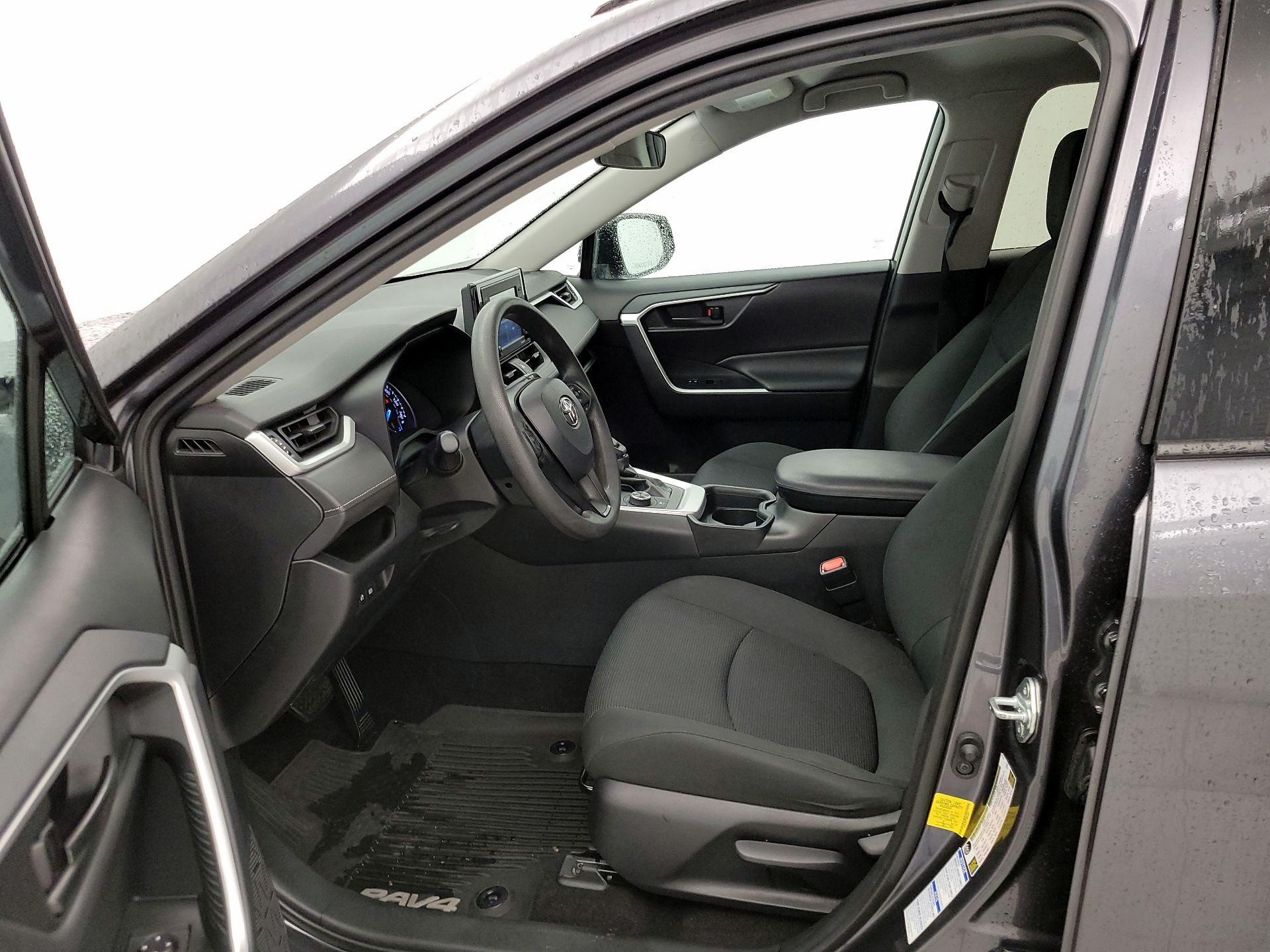 Thumbnail: 2021 Toyota RAV4 - 11