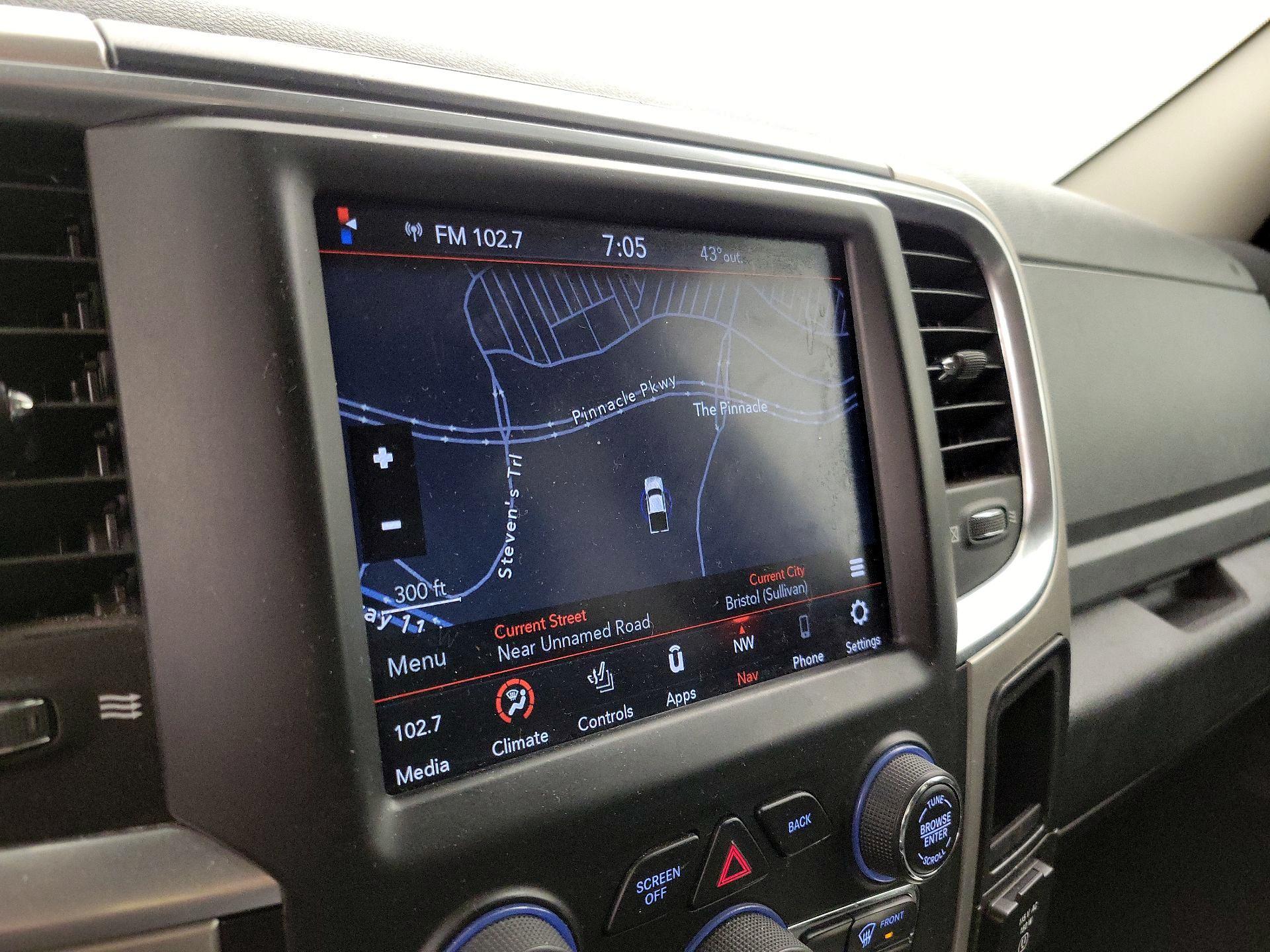 Thumbnail: 2020 RAM 1500 Classic - 14