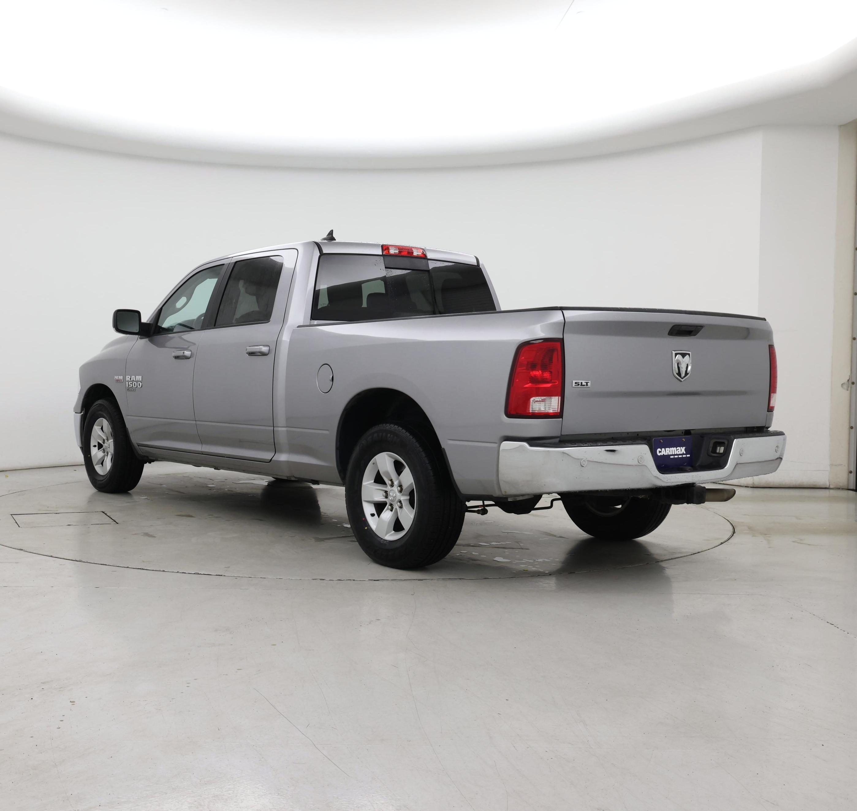 Thumbnail: 2020 RAM 1500 Classic - 2