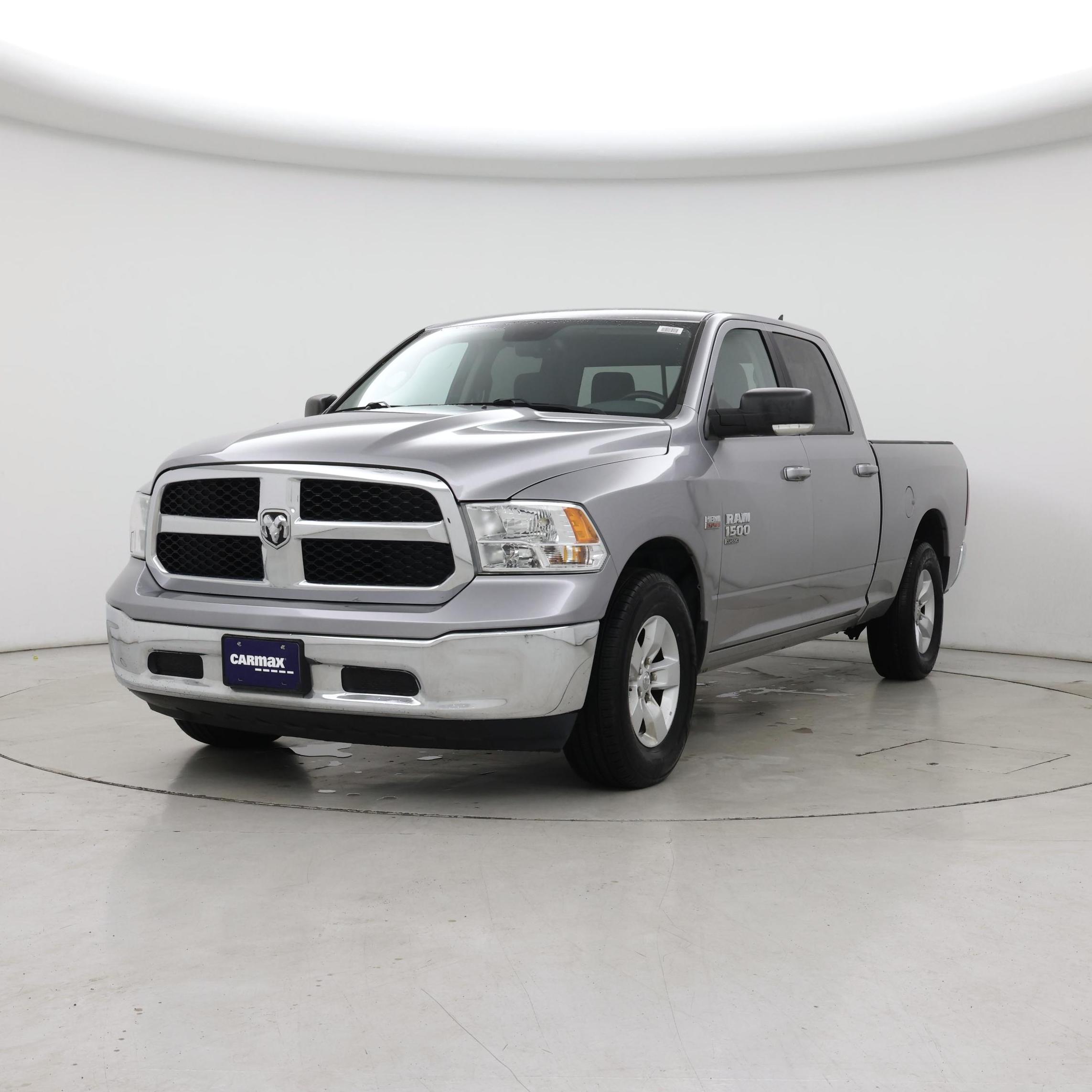 Thumbnail: 2020 RAM 1500 Classic - 4