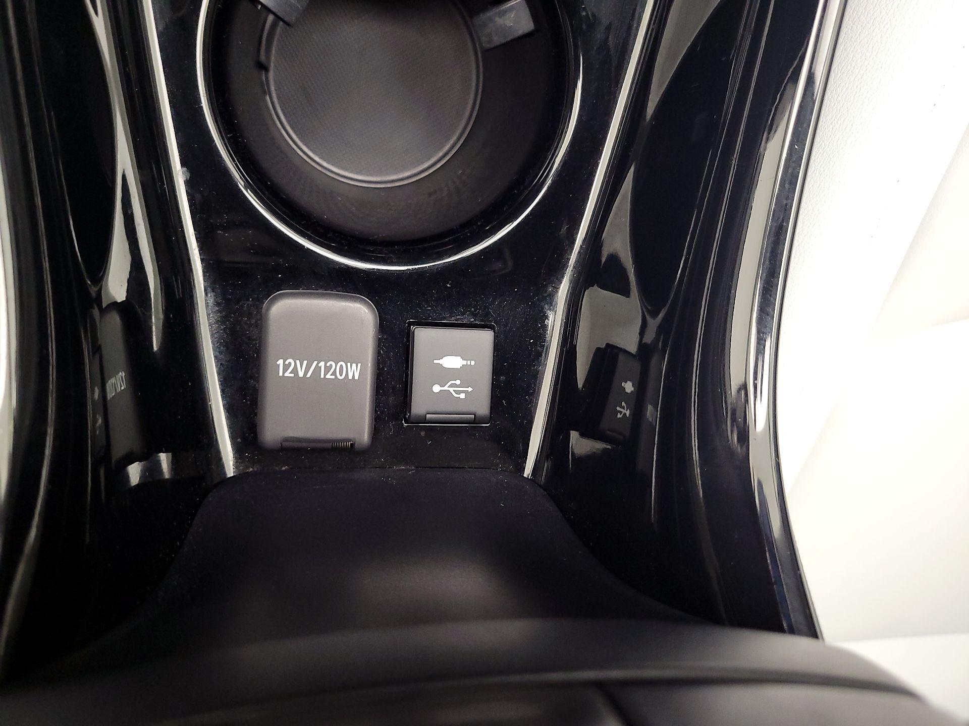 Thumbnail: 2021 Toyota Prius Prime - 19