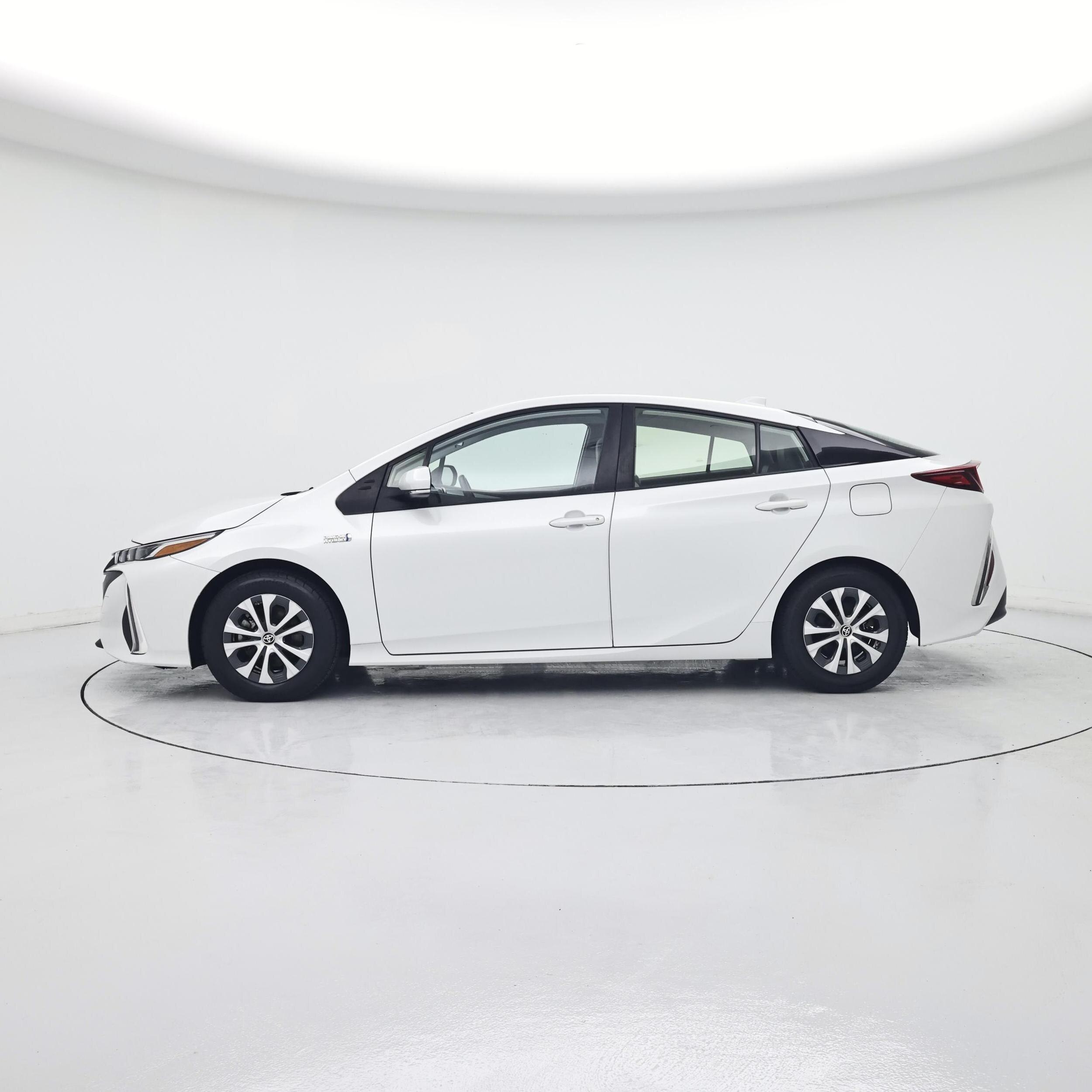 Thumbnail: 2021 Toyota Prius Prime - 3