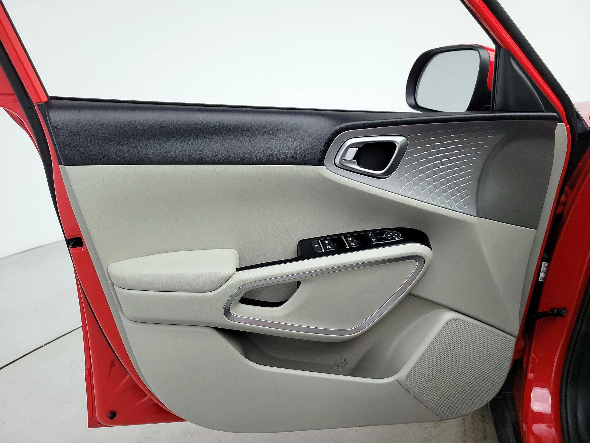 Thumbnail: 2025 Kia Soul - 12