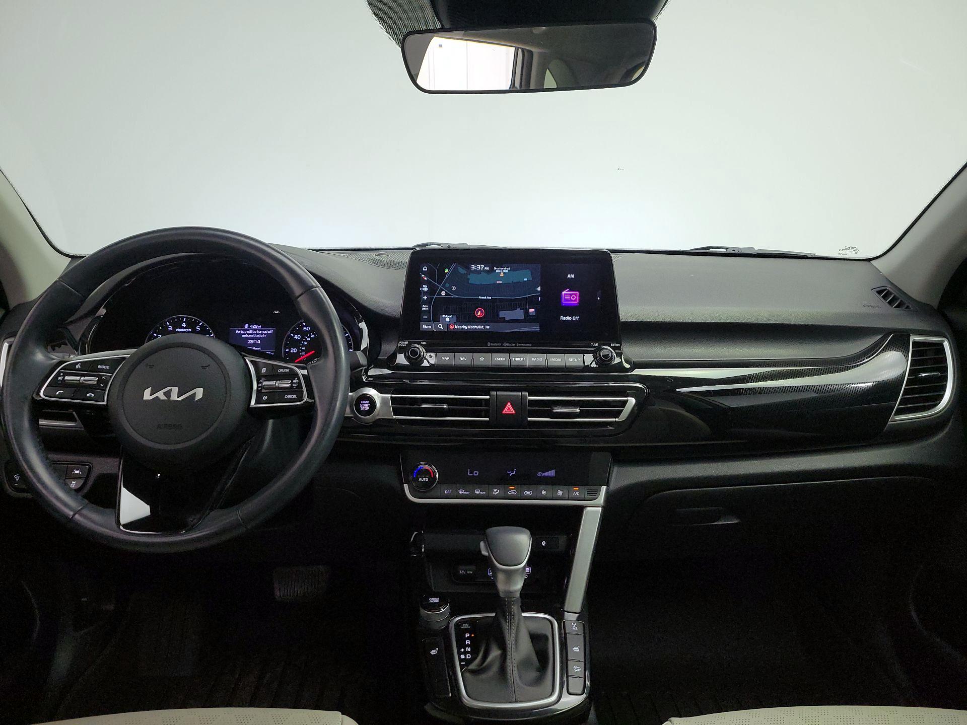 Thumbnail: 2023 Kia Seltos - 9