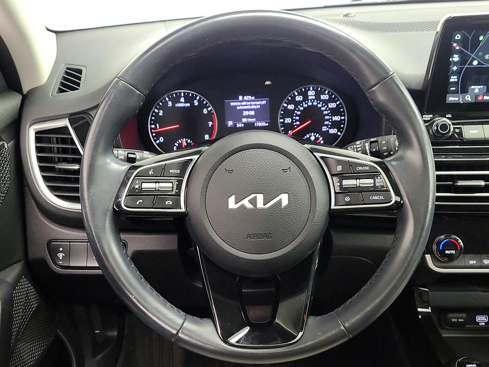 Thumbnail: 2023 Kia Seltos - 10