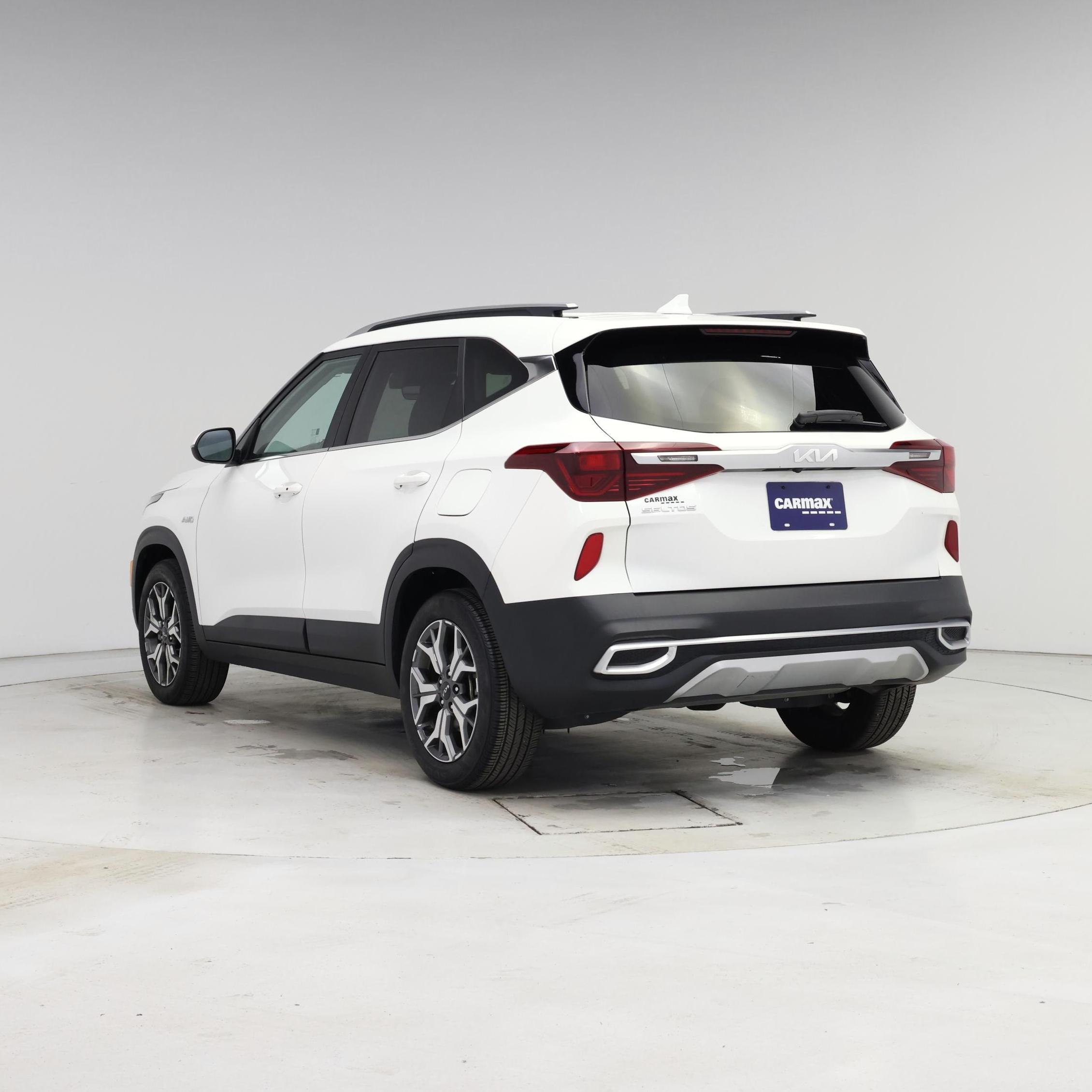 Thumbnail: 2023 Kia Seltos - 2