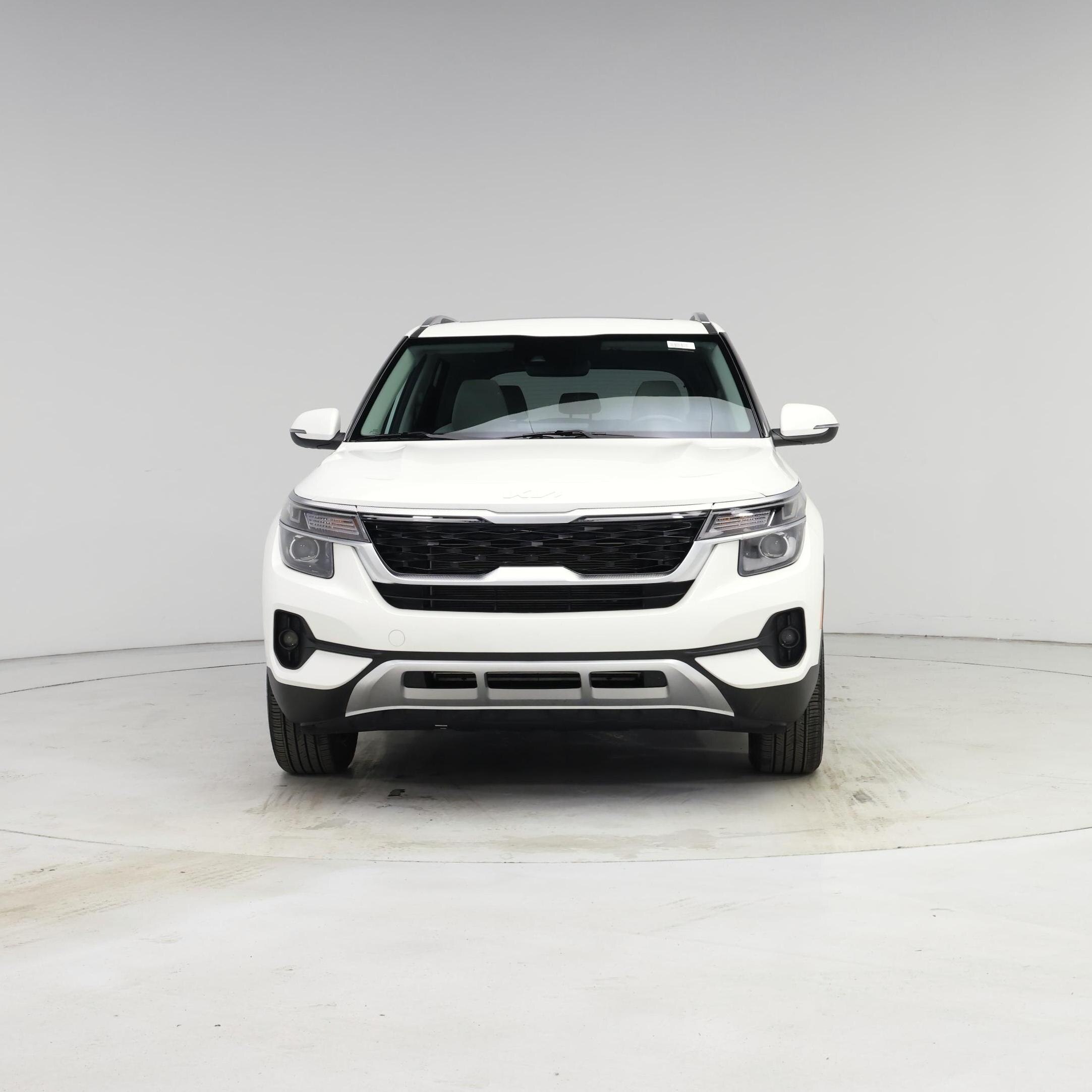 Thumbnail: 2023 Kia Seltos - 5