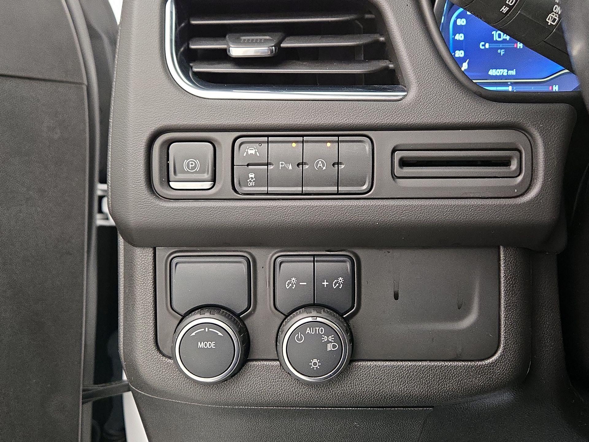 Thumbnail: 2023 Chevrolet Tahoe - 13