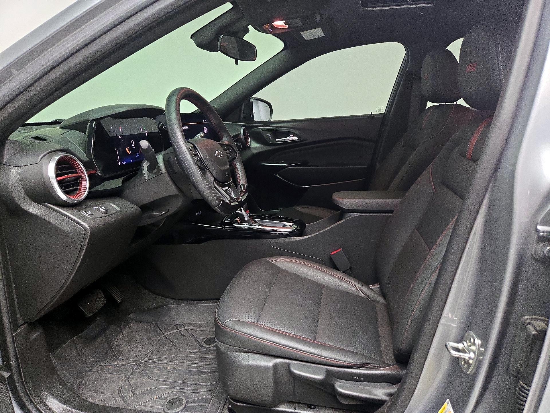 Thumbnail: 2024 Chevrolet Trax - 11