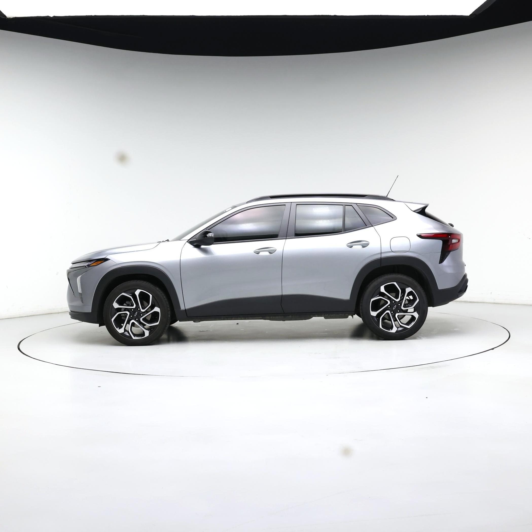 Thumbnail: 2024 Chevrolet Trax - 3