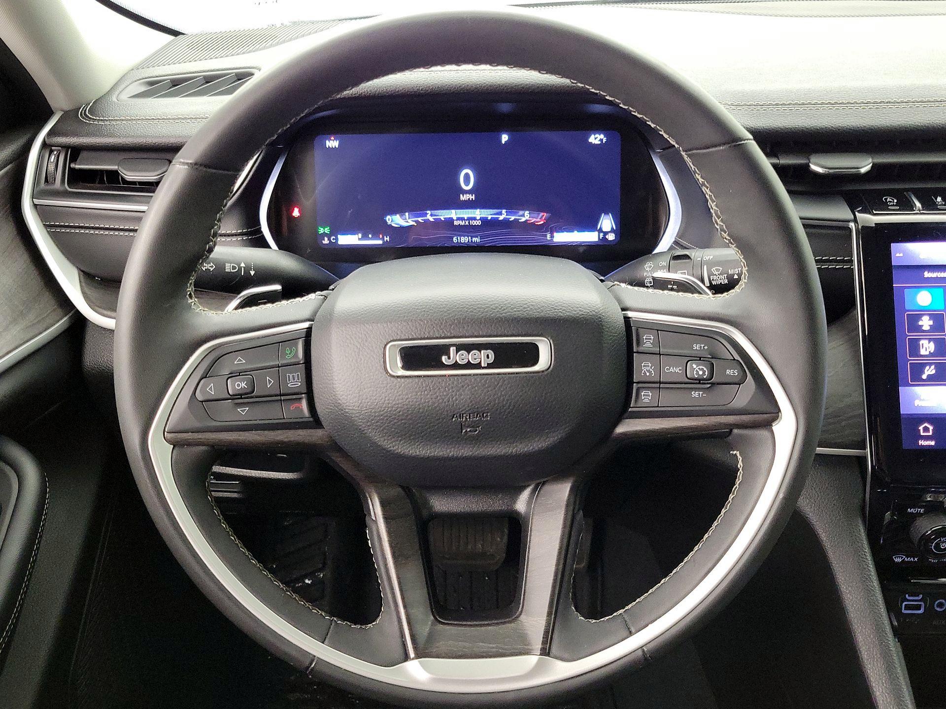 Thumbnail: 2023 Jeep Grand Cherokee - 10