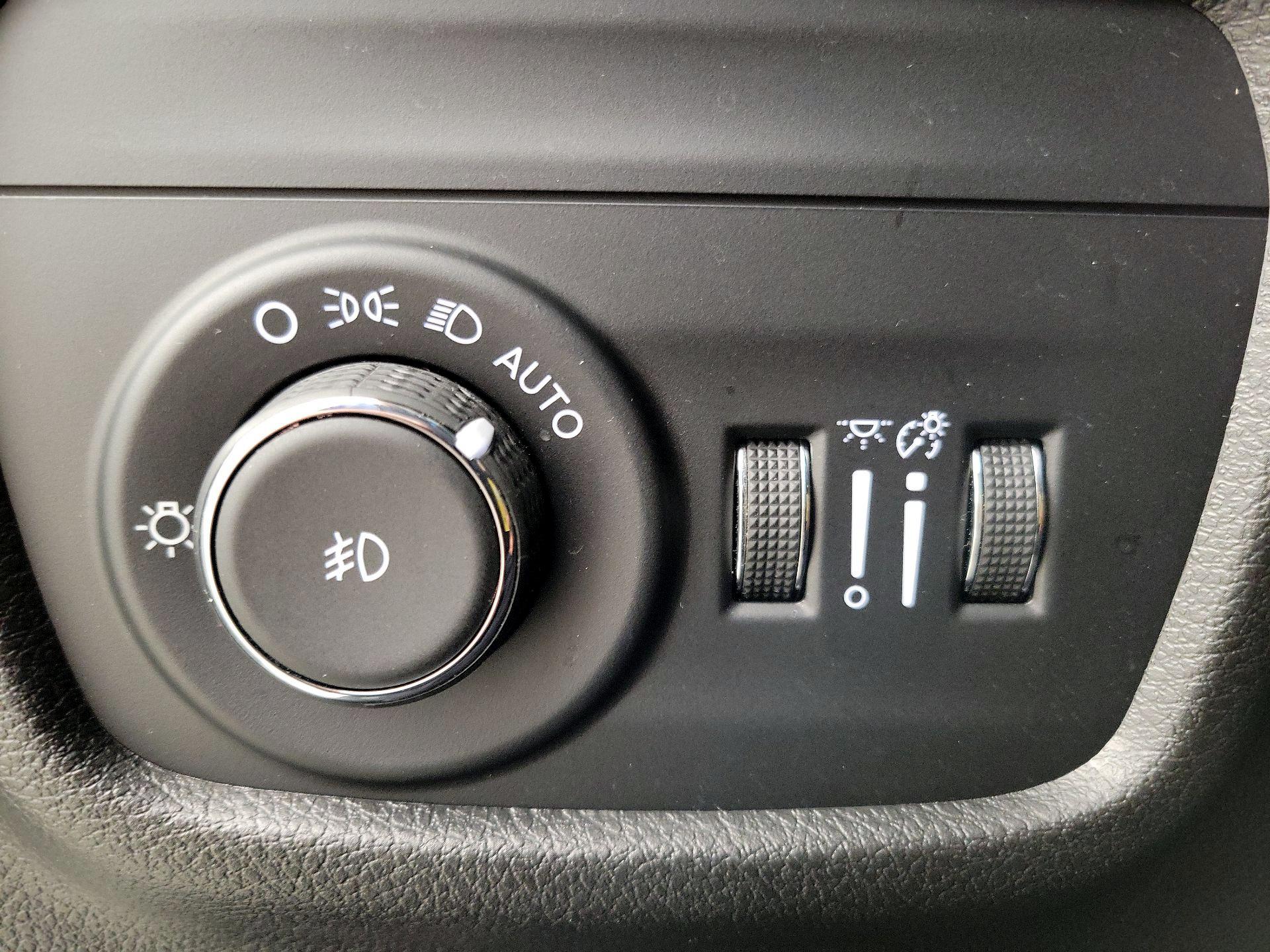 Thumbnail: 2023 Jeep Grand Cherokee - 13